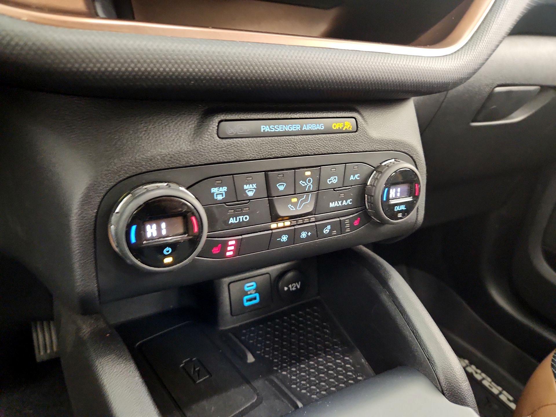 Thumbnail: 2021 Ford Bronco Sport - 16