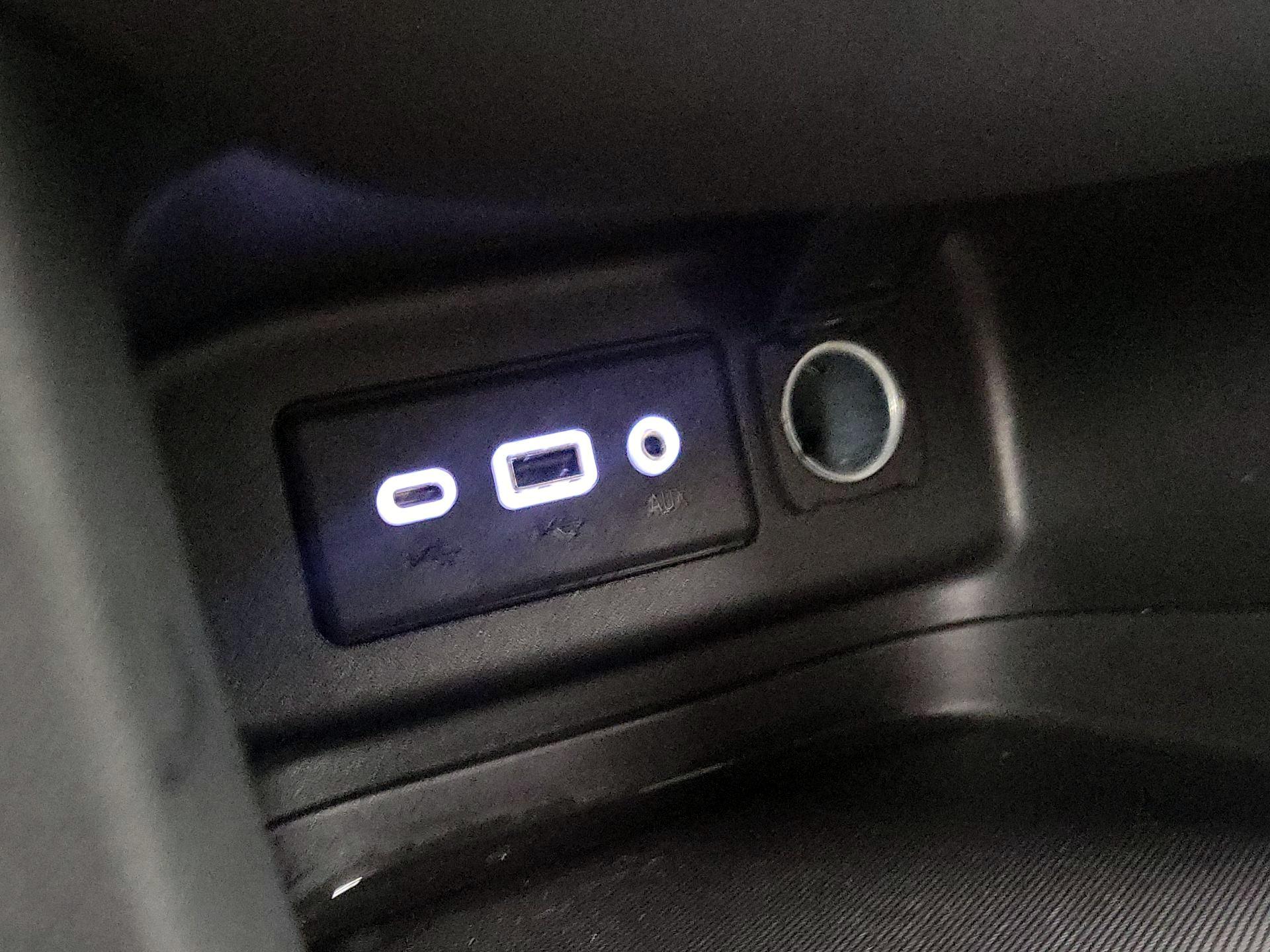 Thumbnail: 2022 Chevrolet Equinox - 18