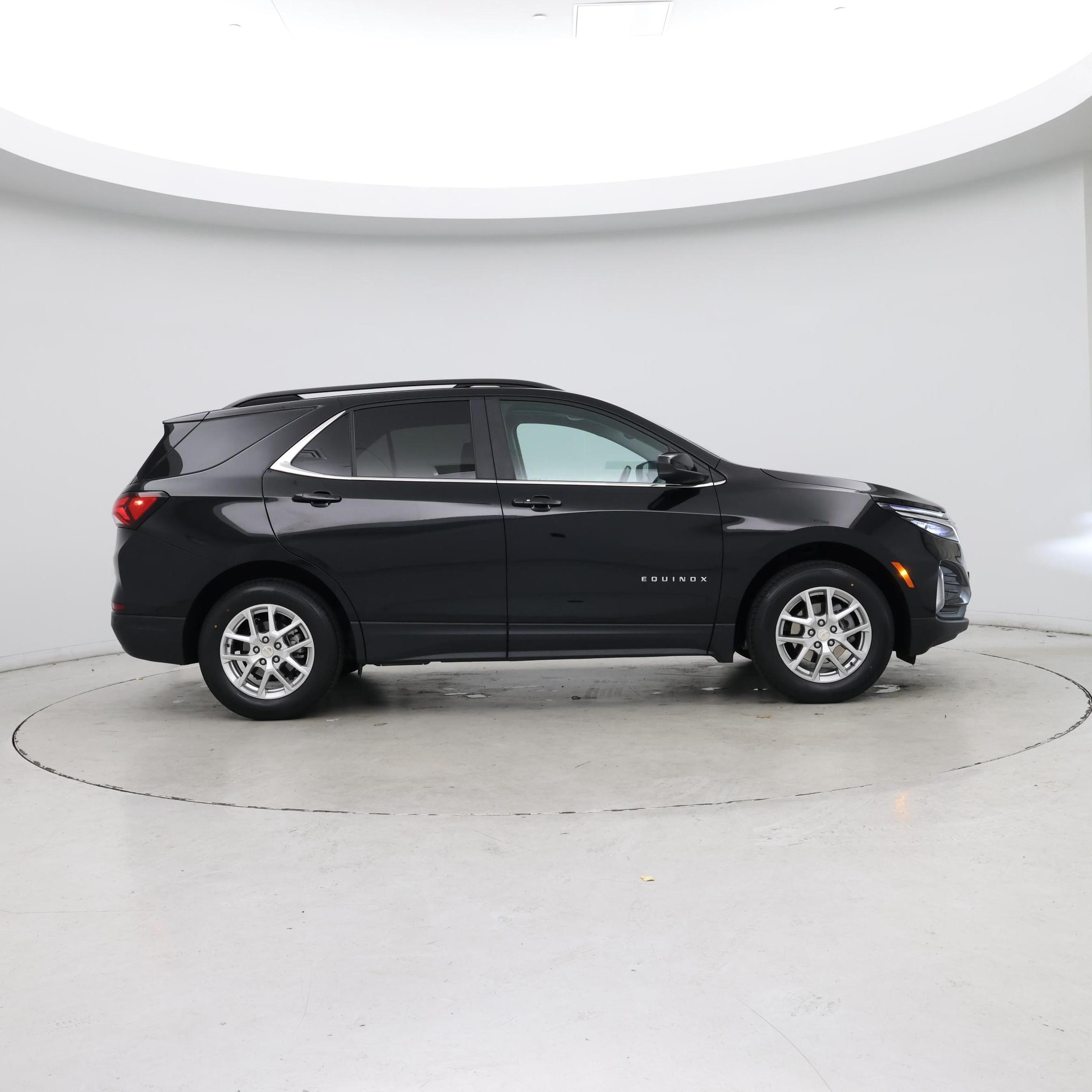 Thumbnail: 2022 Chevrolet Equinox - 7