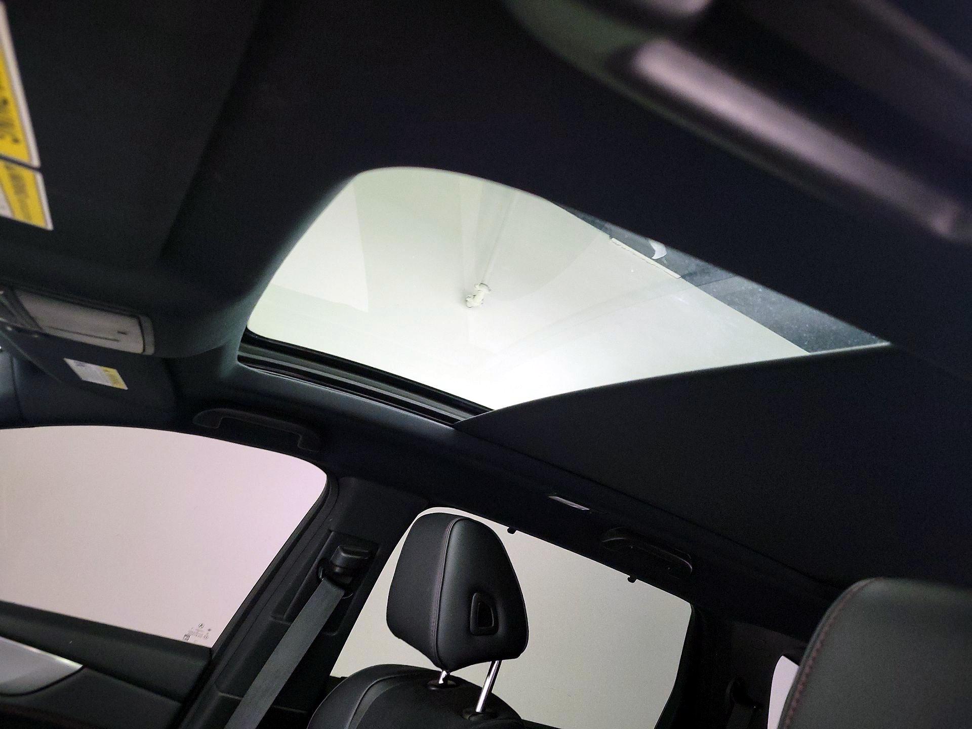 Thumbnail: 2022 Acura MDX - 20