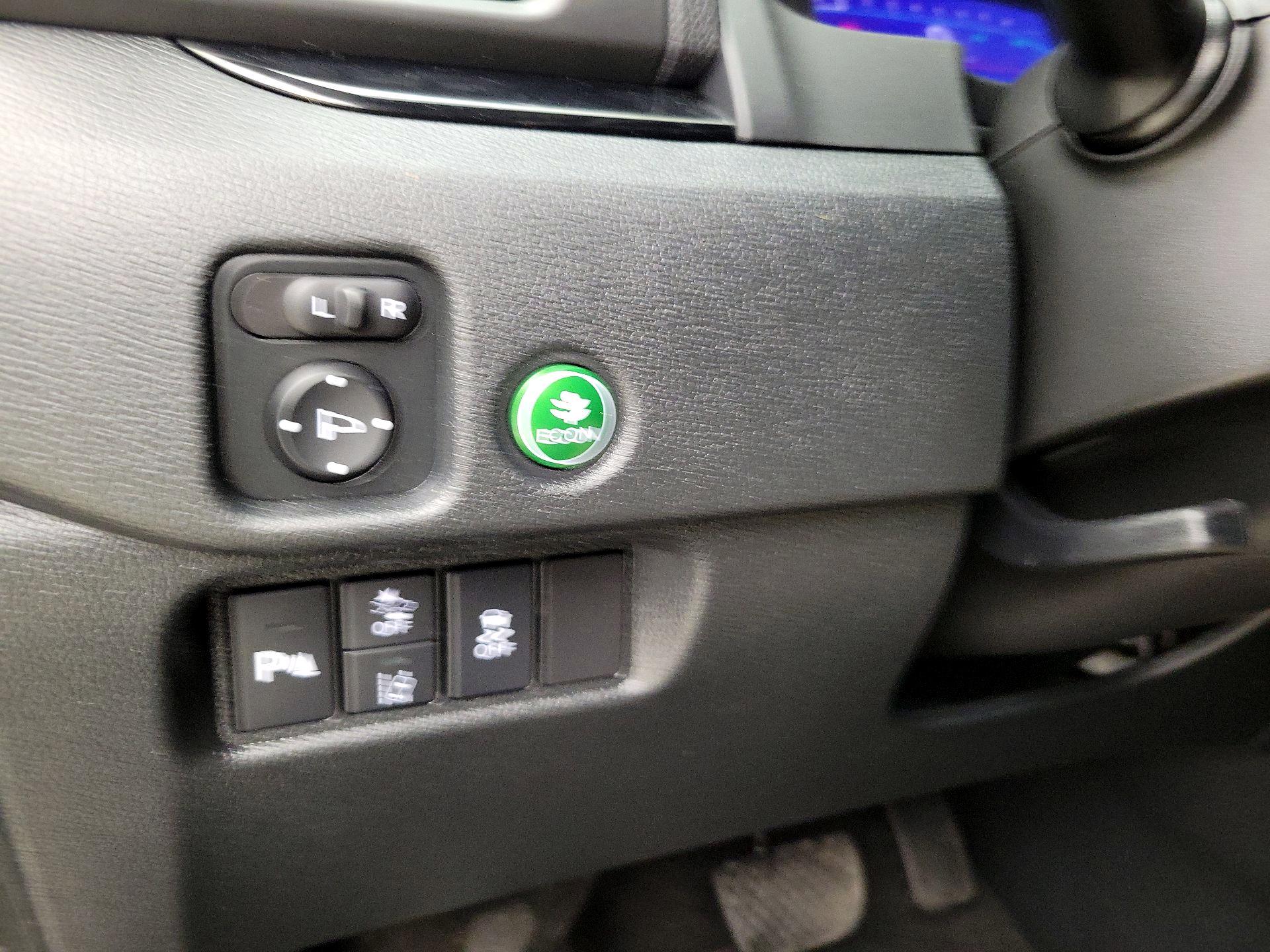 Thumbnail: 2022 Honda Pilot - 13