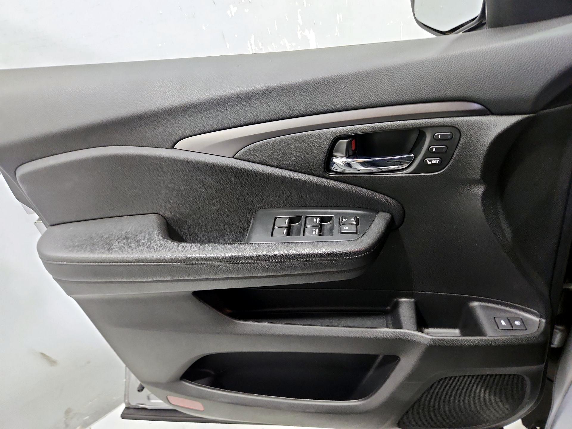 Thumbnail: 2021 Honda Passport - 12