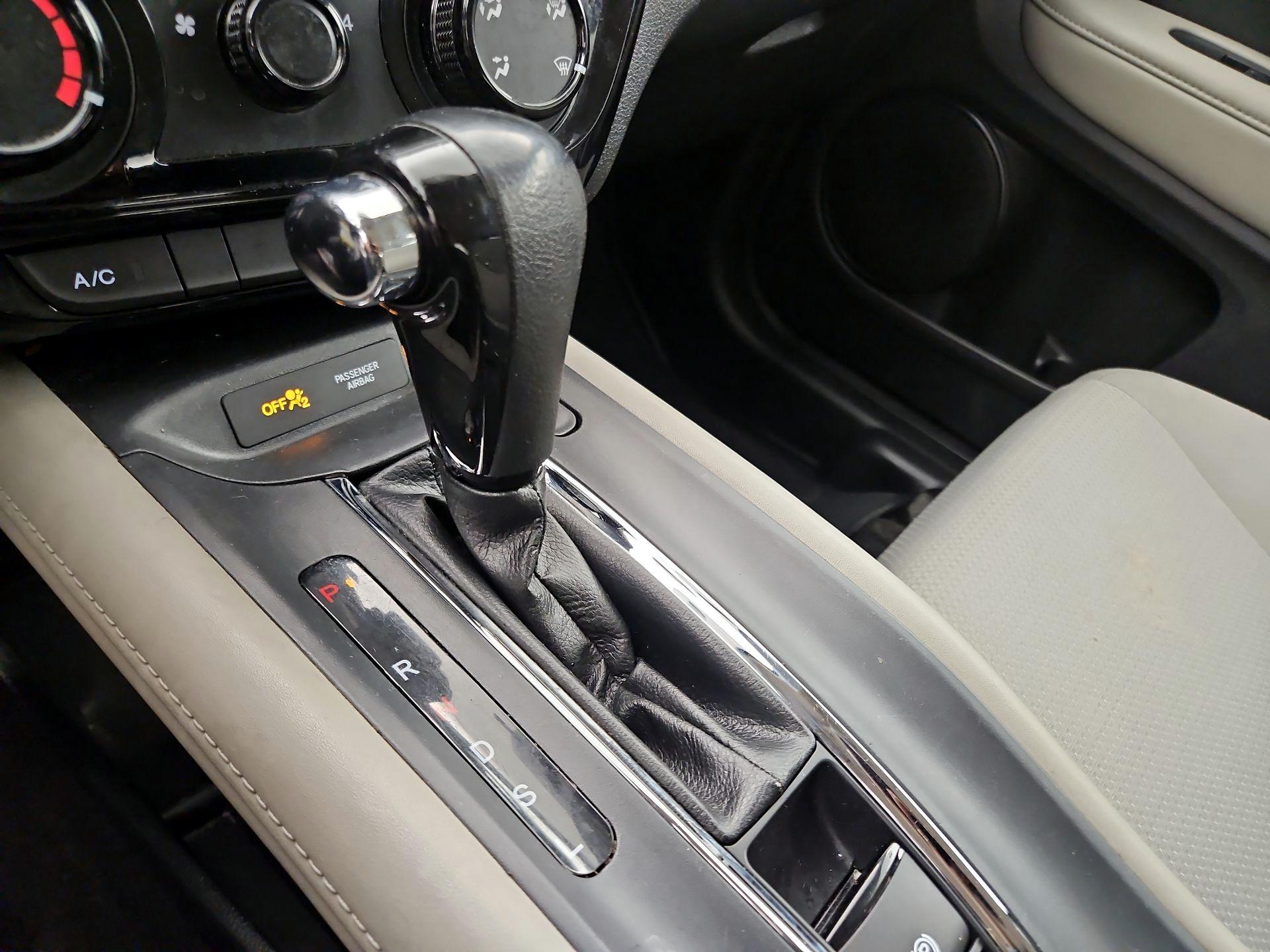 Thumbnail: 2022 Honda HR-V - 17