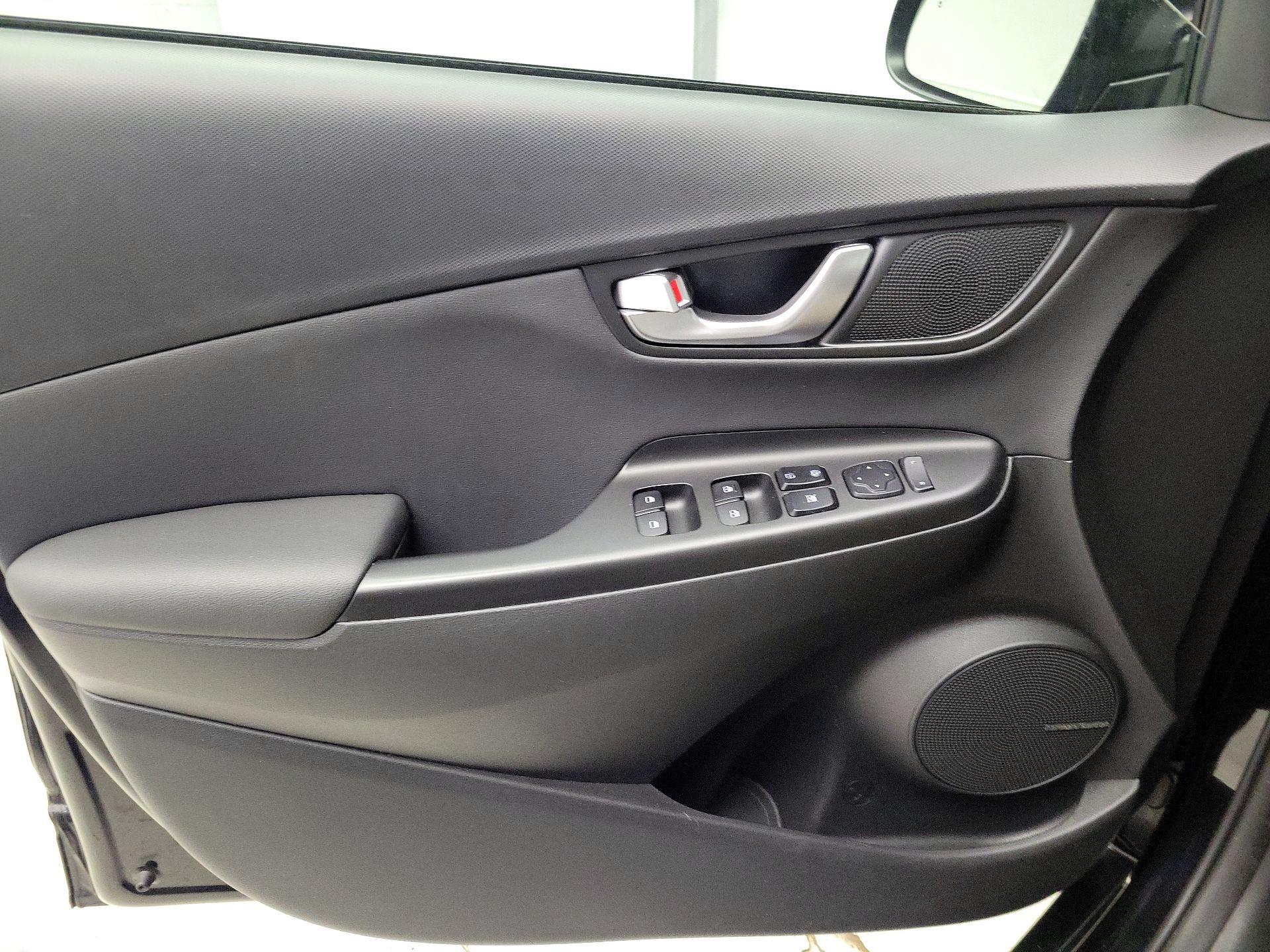 Thumbnail: 2022 Hyundai Kona - 12