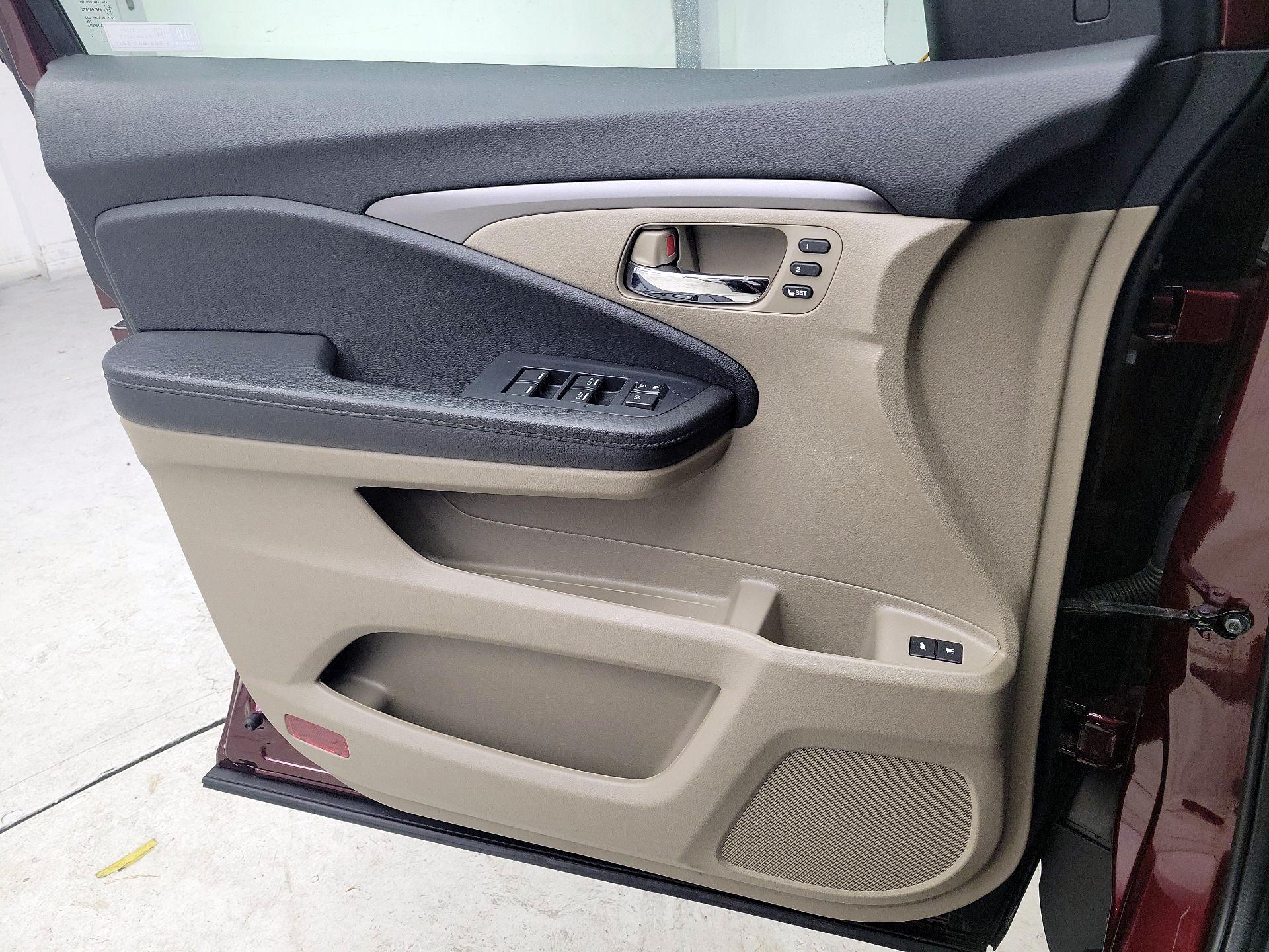 Thumbnail: 2022 Honda Pilot - 12