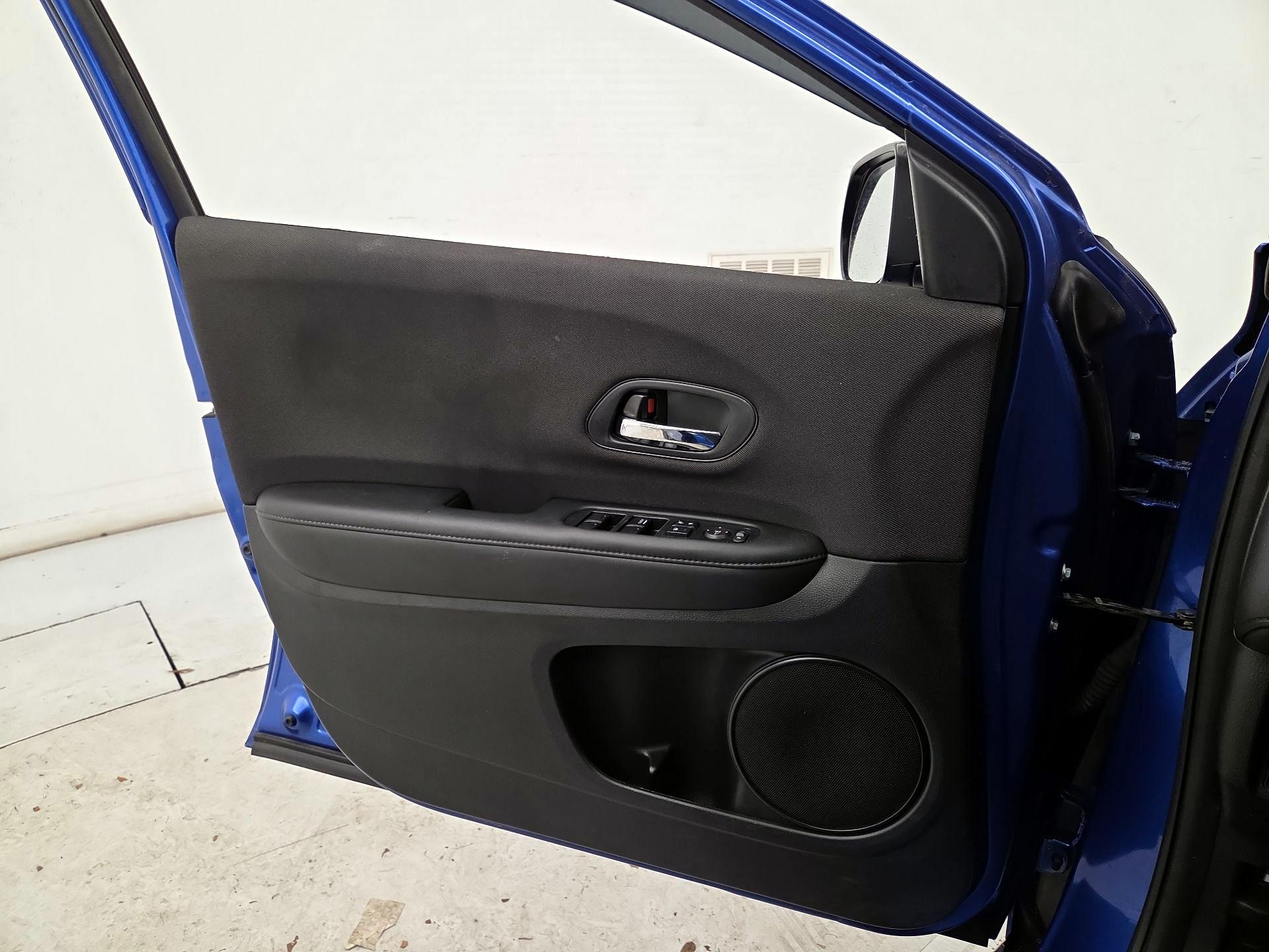 Thumbnail: 2022 Honda HR-V - 12