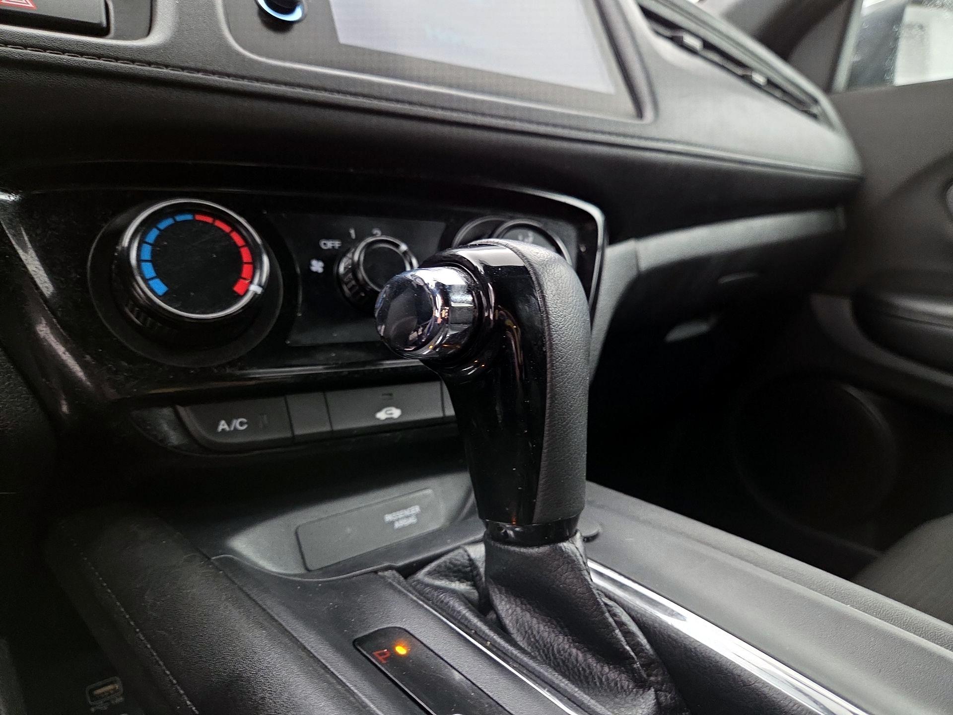 Thumbnail: 2022 Honda HR-V - 17