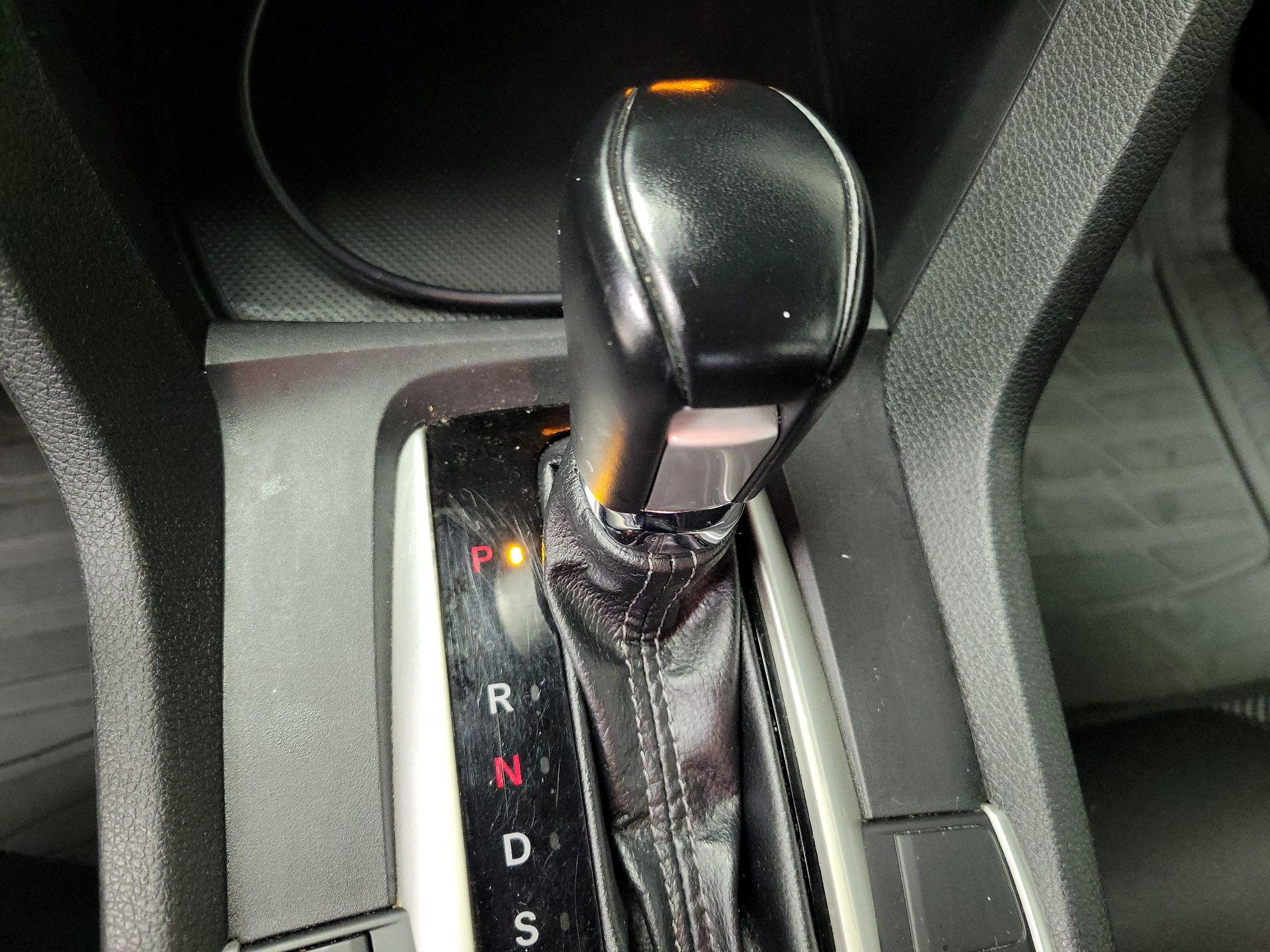 Thumbnail: 2020 Honda Civic - 17