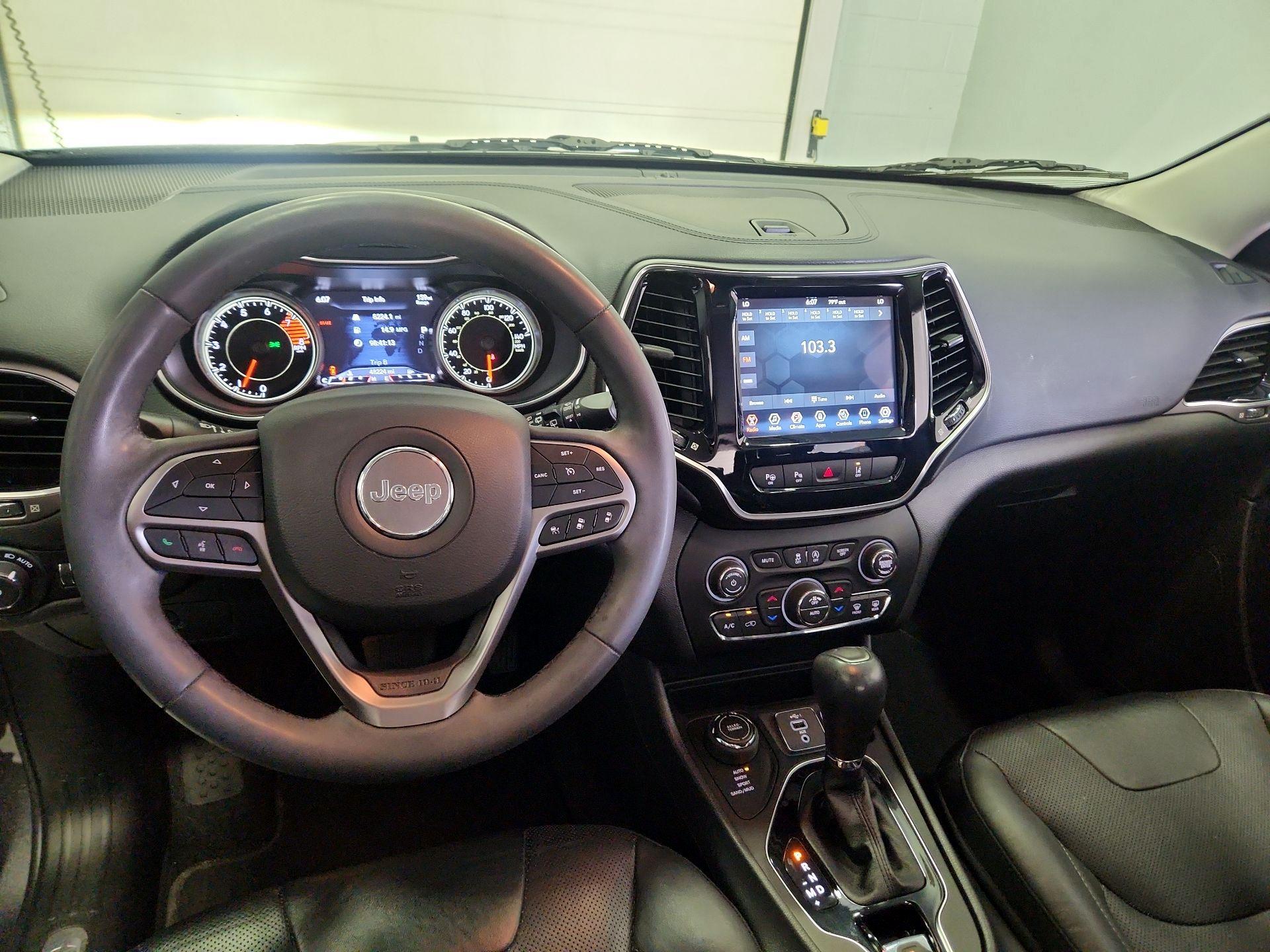 Thumbnail: 2021 Jeep Cherokee - 9