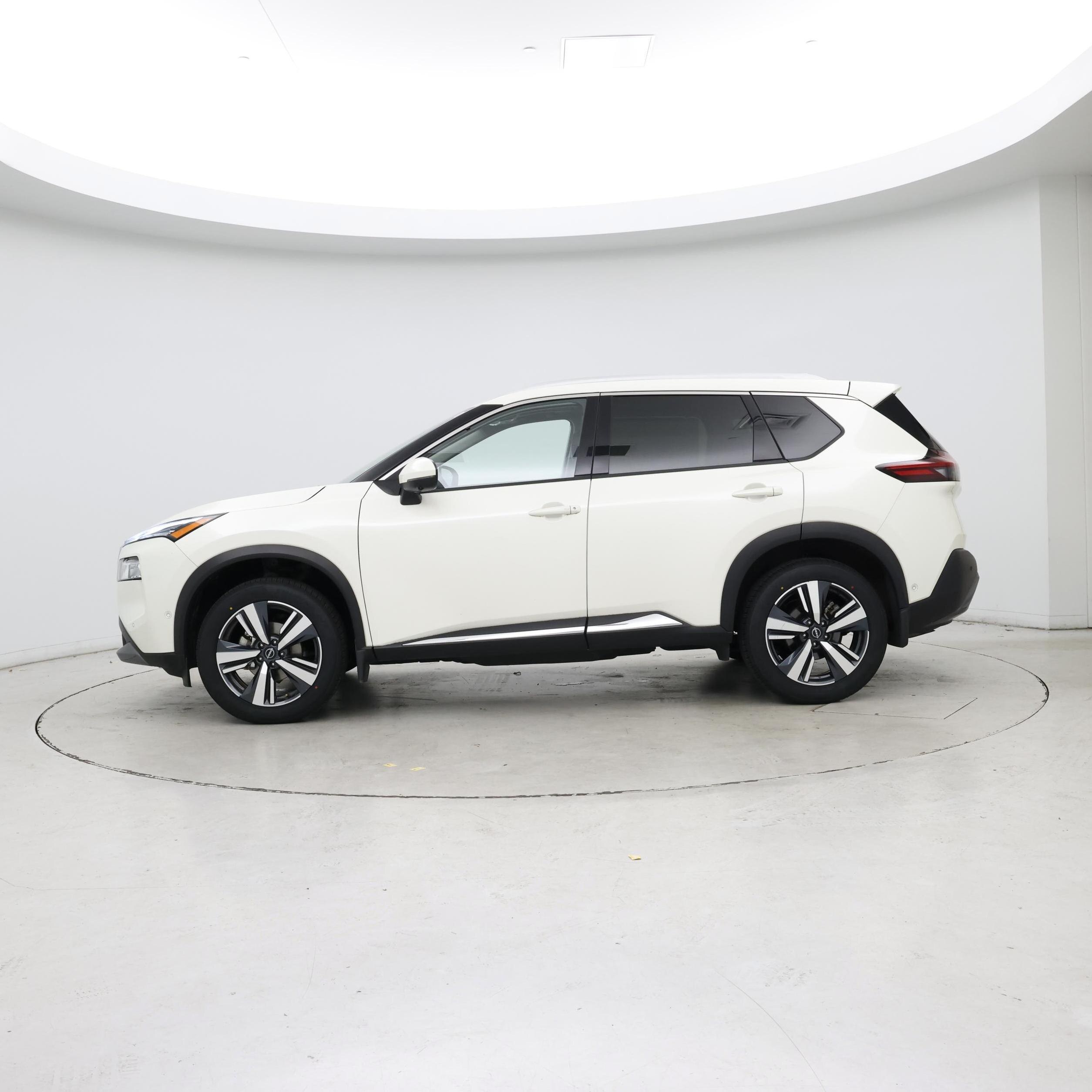 Thumbnail: 2023 Nissan Rogue - 3