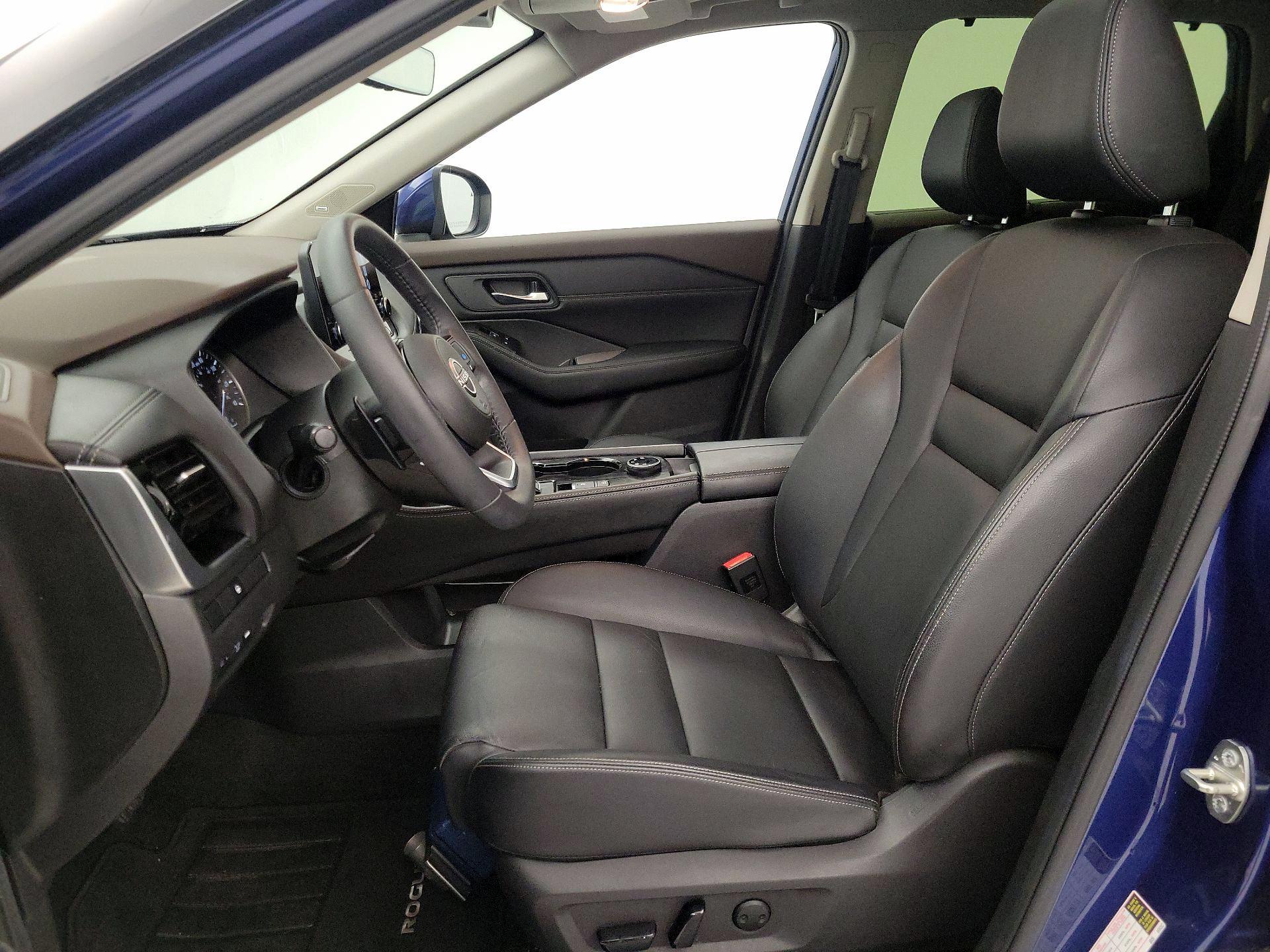 Thumbnail: 2023 Nissan Rogue - 11