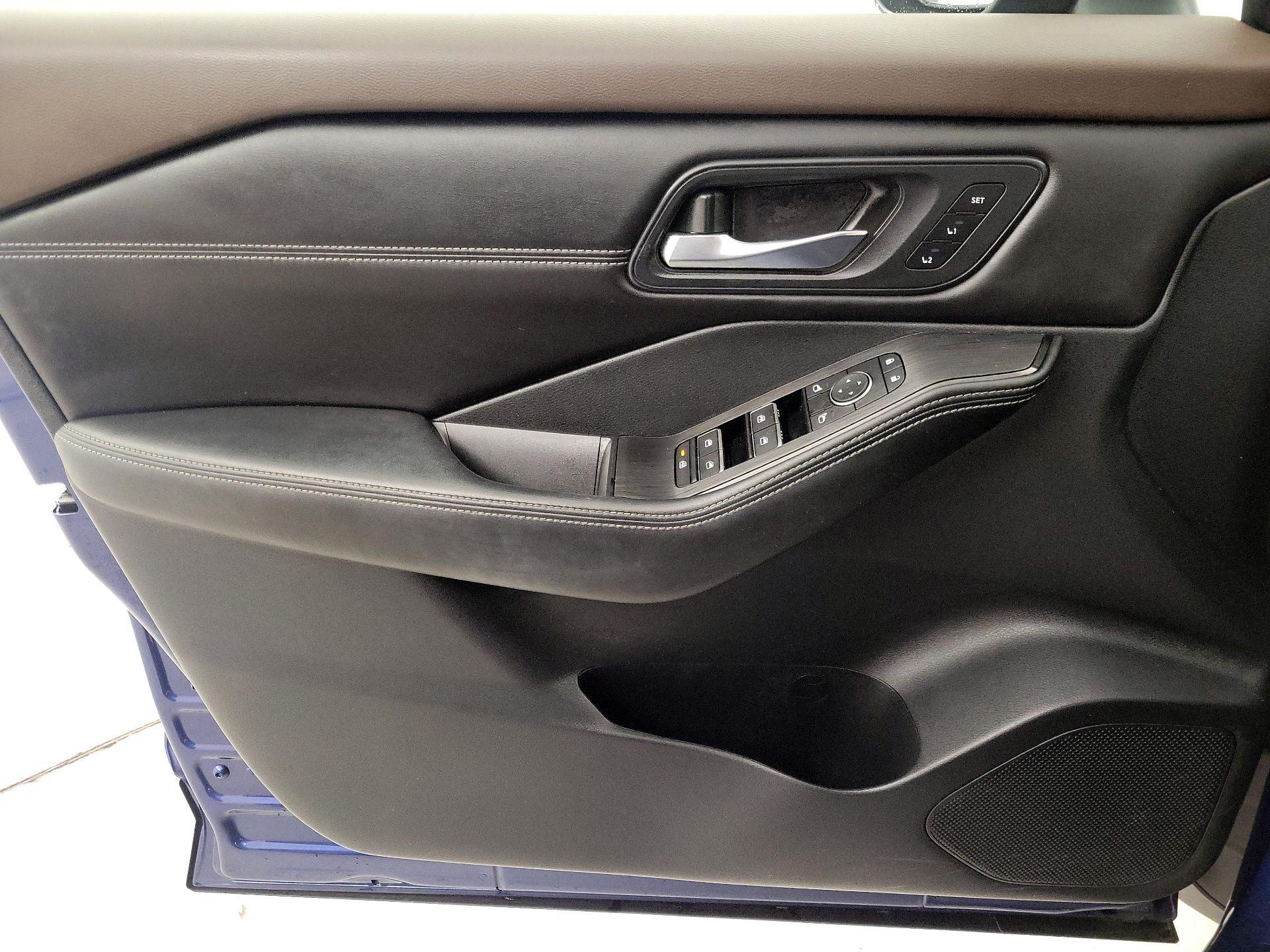 Thumbnail: 2023 Nissan Rogue - 12