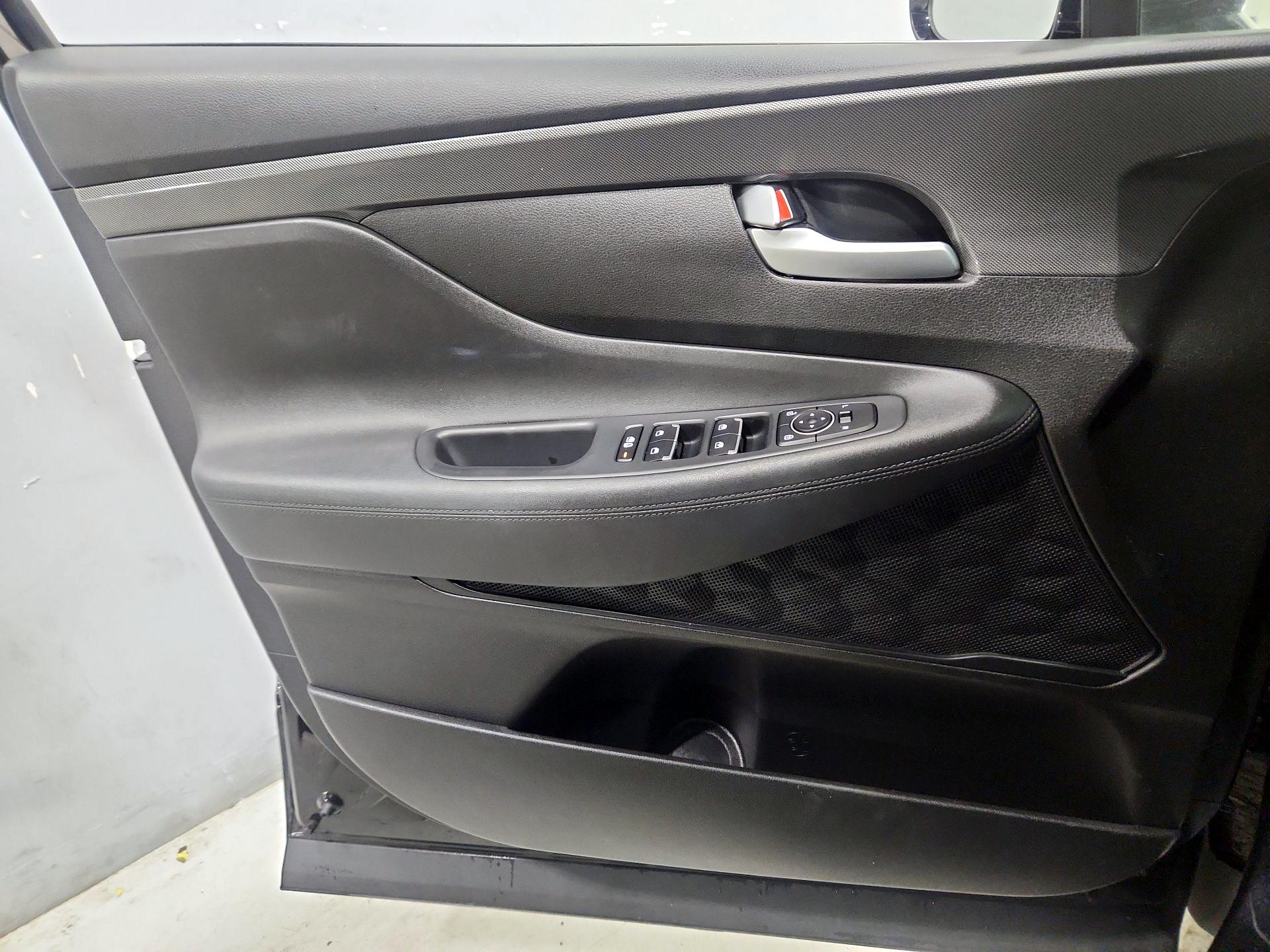 Thumbnail: 2023 Hyundai Santa Fe - 13