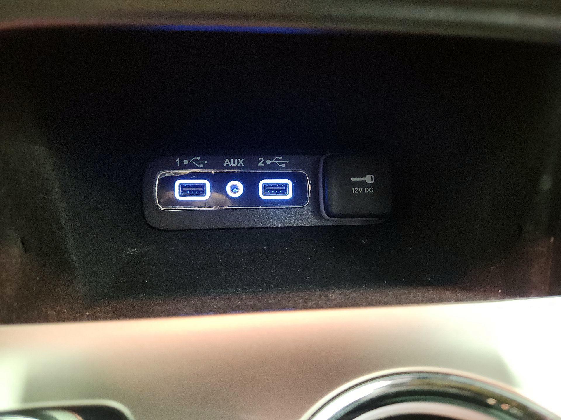 Thumbnail: 2021 Jeep Grand Cherokee - 19