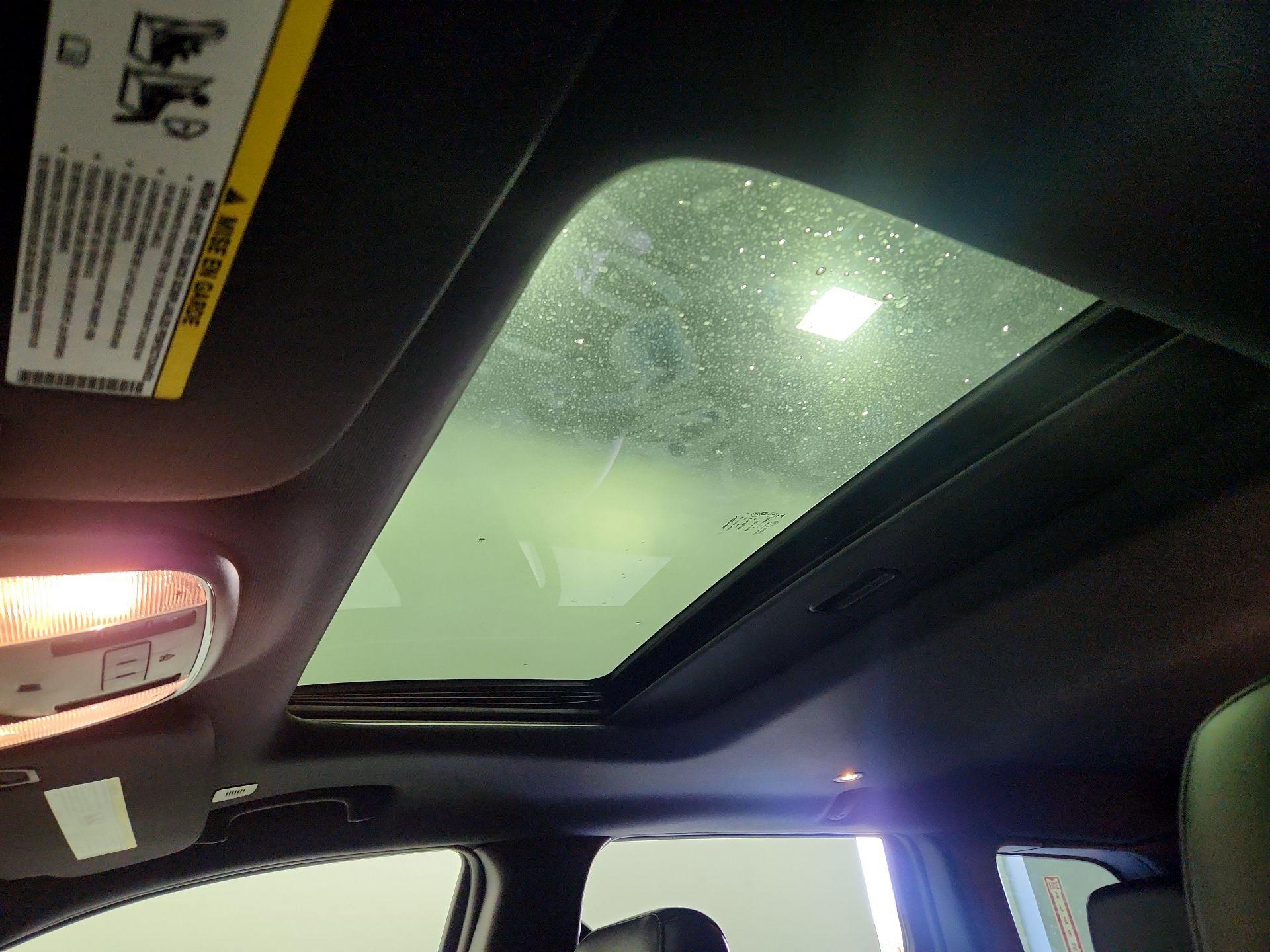 Thumbnail: 2021 Jeep Grand Cherokee - 20