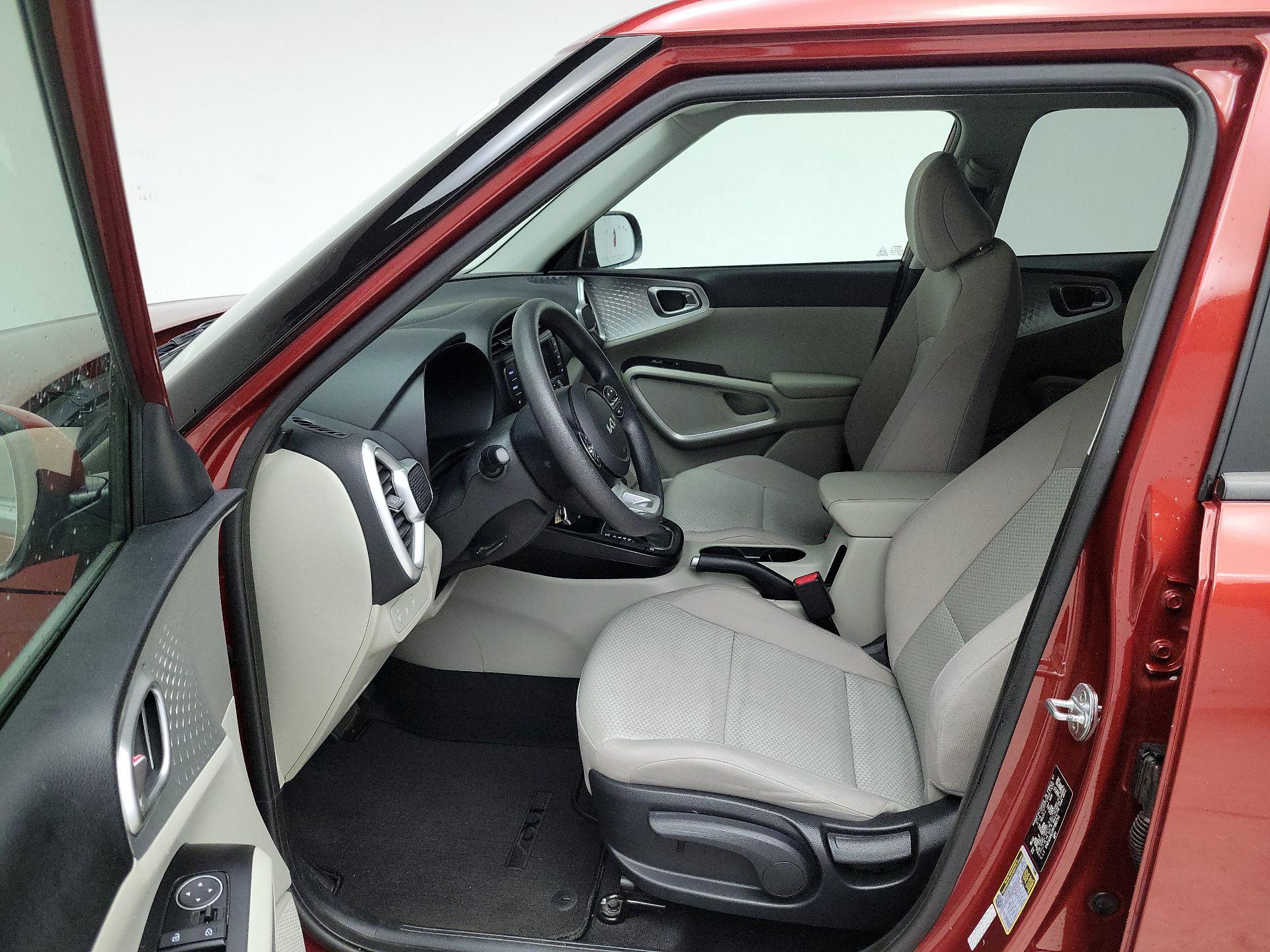 Thumbnail: 2023 Kia Soul - 11