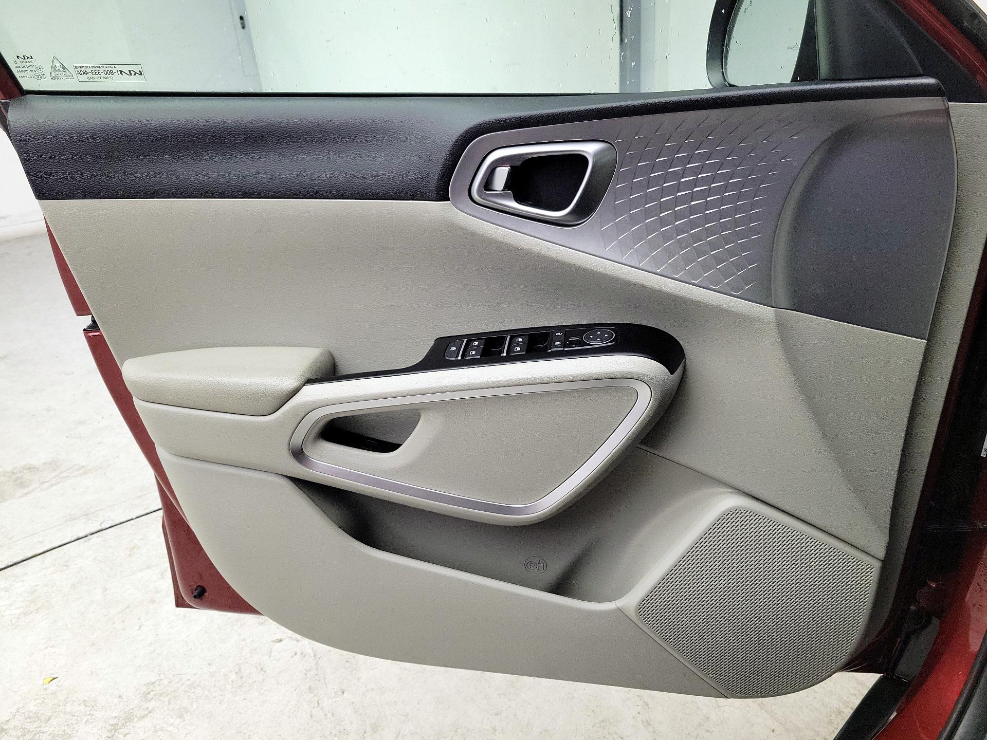 Thumbnail: 2023 Kia Soul - 12