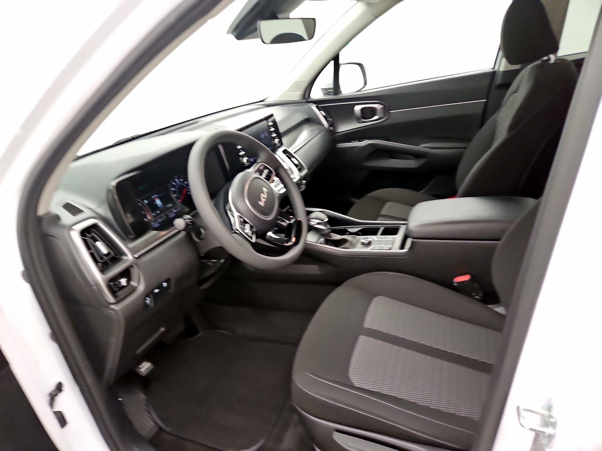 Thumbnail: 2022 Kia Sorento - 11