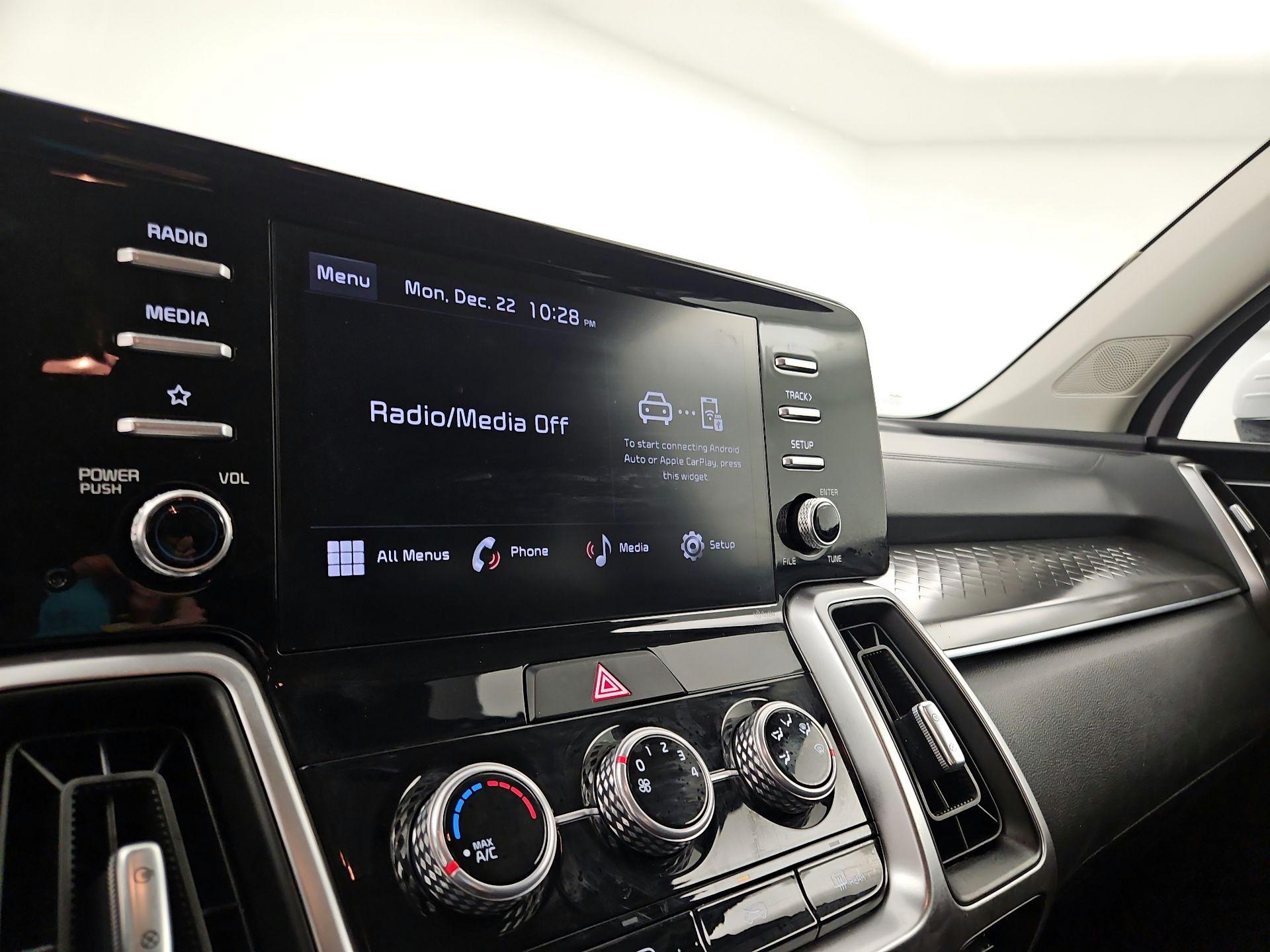 Thumbnail: 2022 Kia Sorento - 15