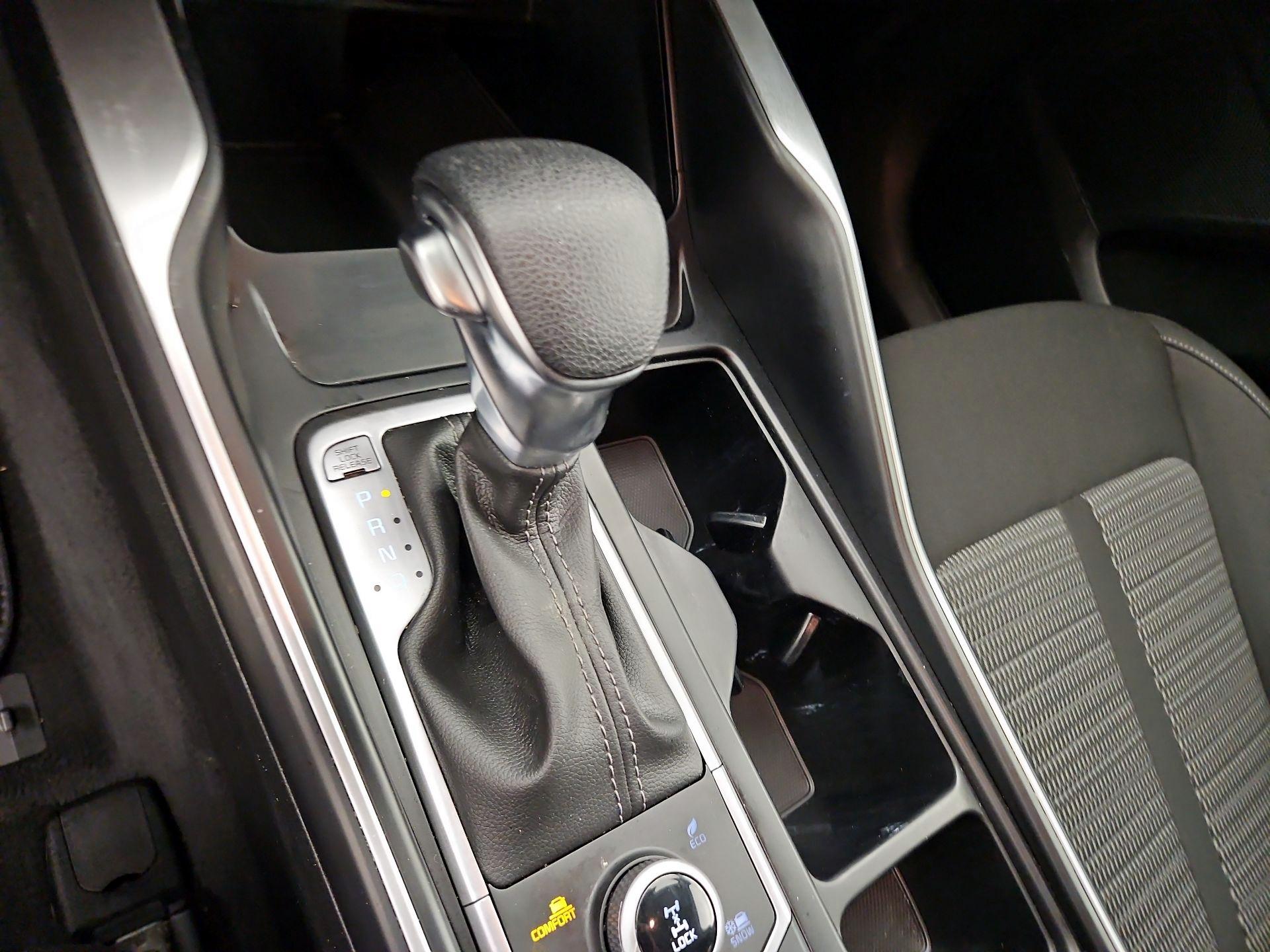 Thumbnail: 2022 Kia Sorento - 17