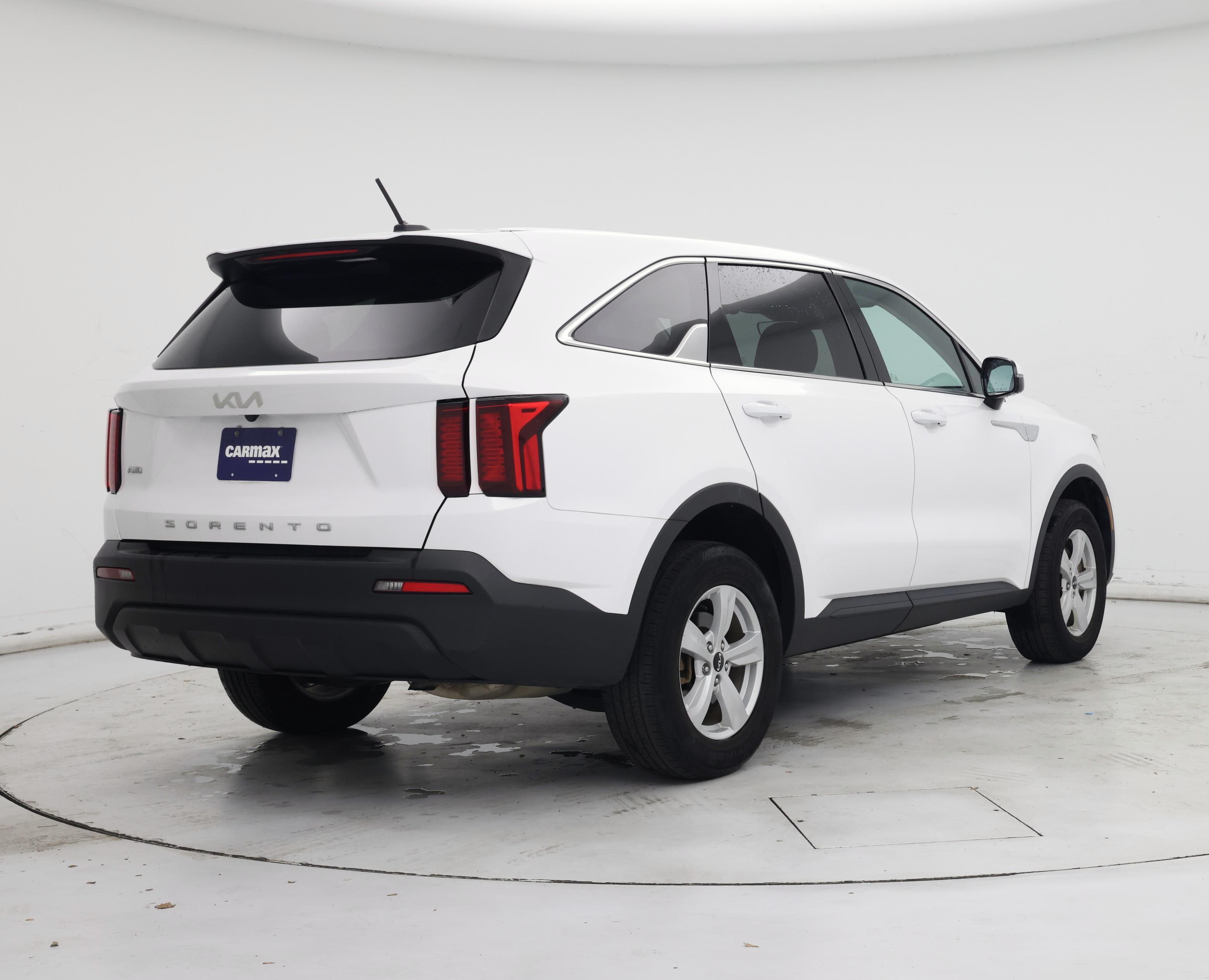 Thumbnail: 2022 Kia Sorento - 8