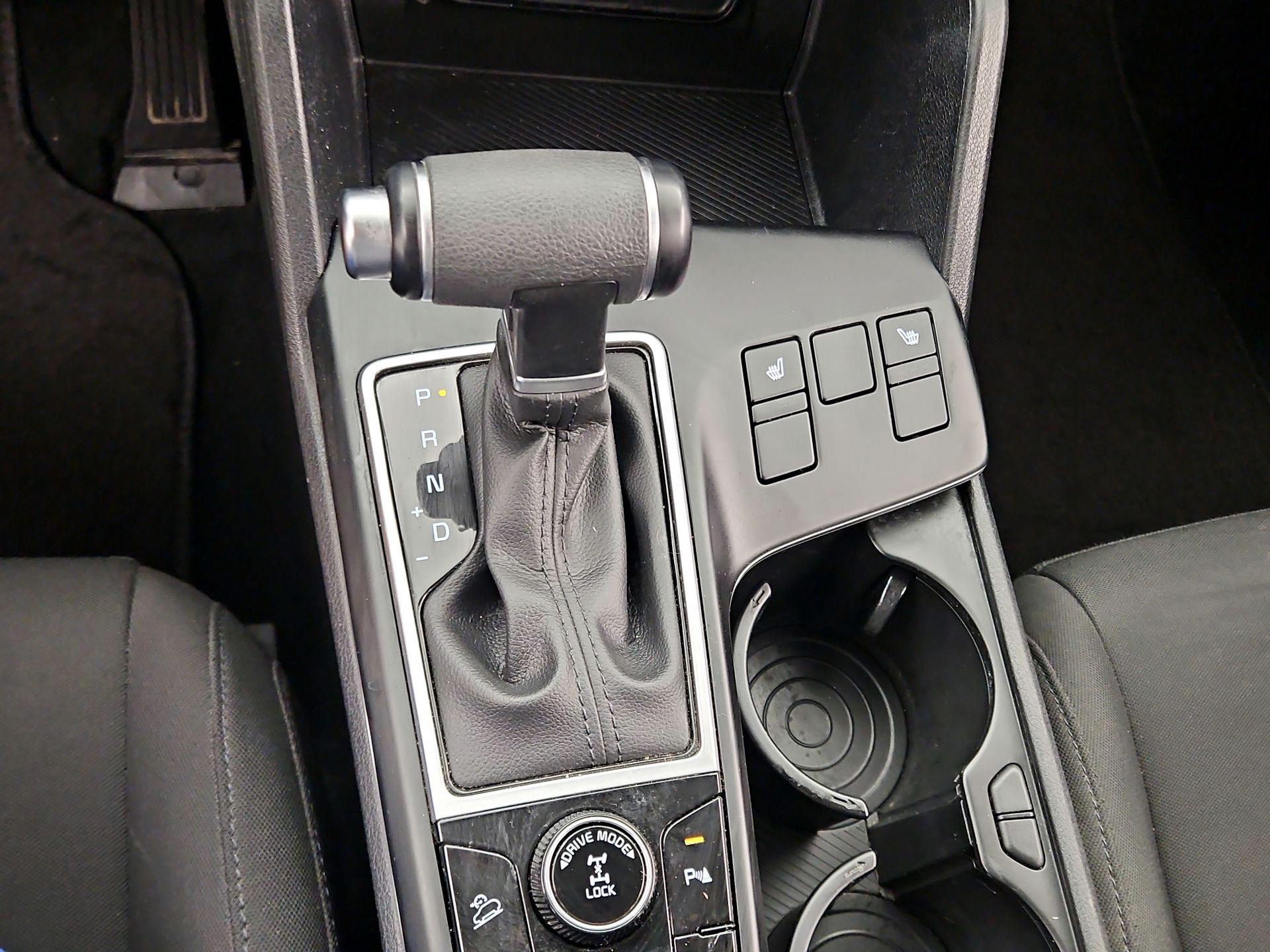 Thumbnail: 2023 Kia Sportage - 17