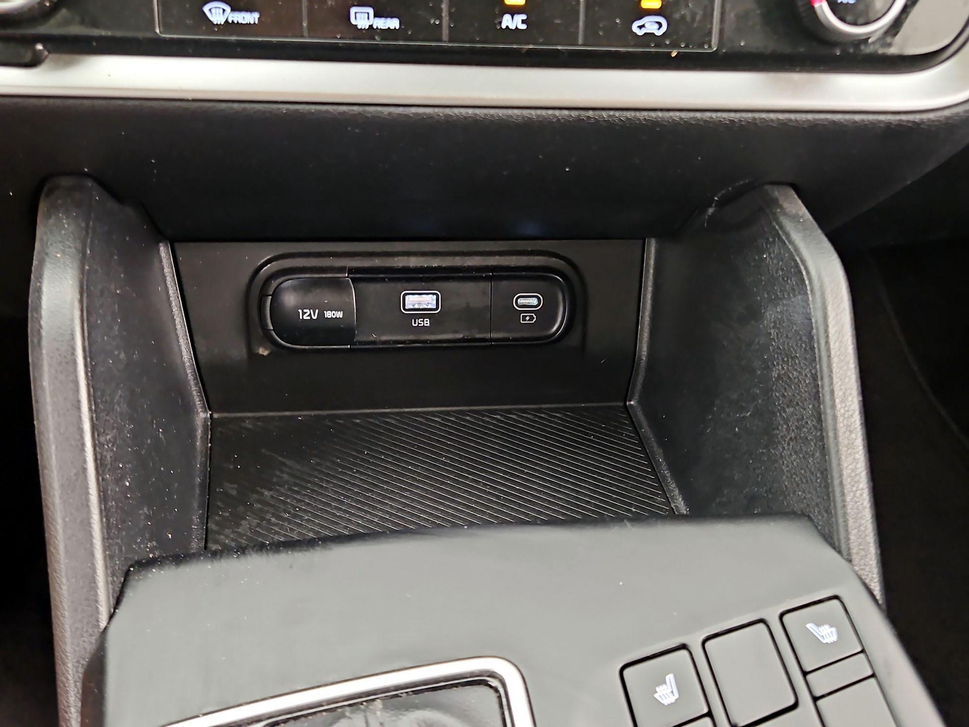 Thumbnail: 2023 Kia Sportage - 18