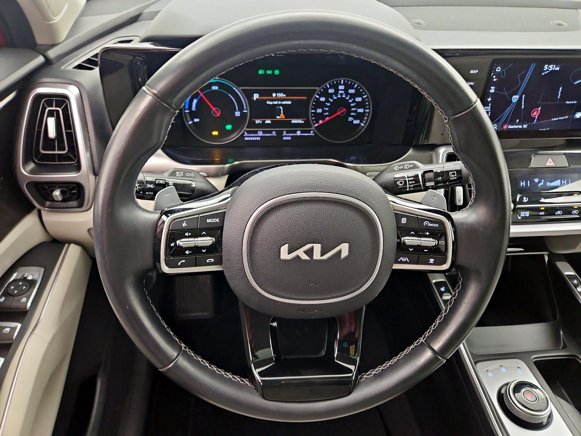 Thumbnail: 2023 Kia Sorento - 10