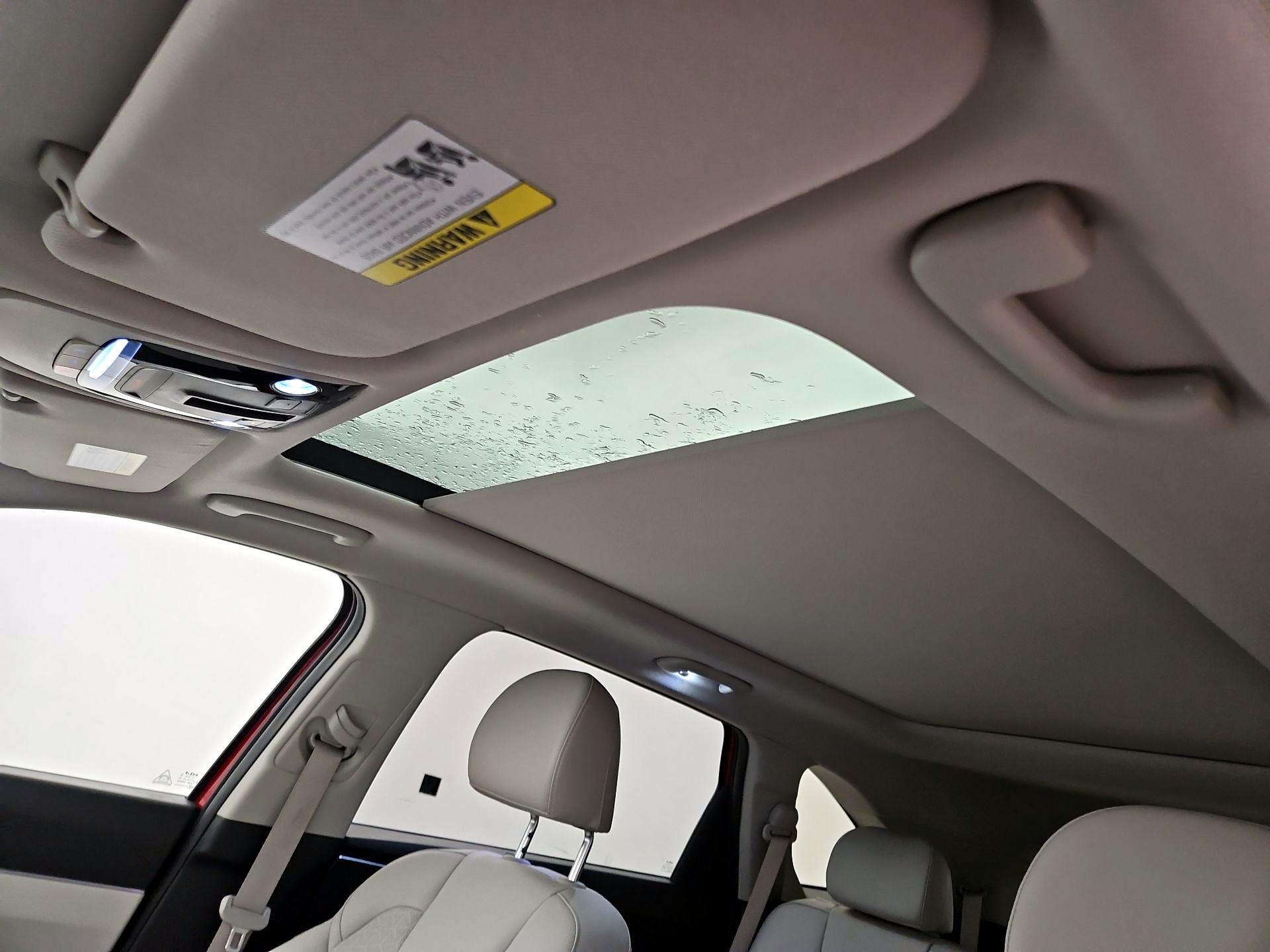 Thumbnail: 2023 Kia Sorento - 20