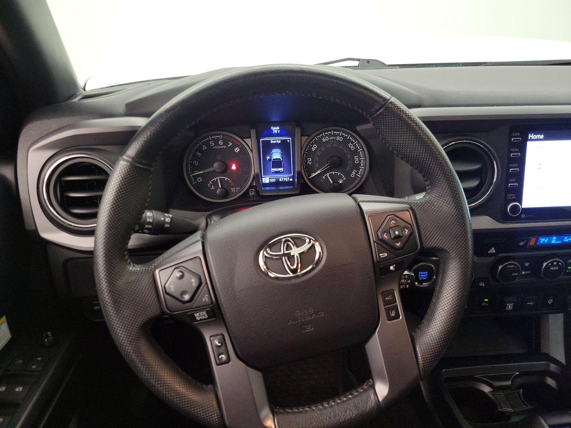 Thumbnail: 2020 Toyota Tacoma - 10