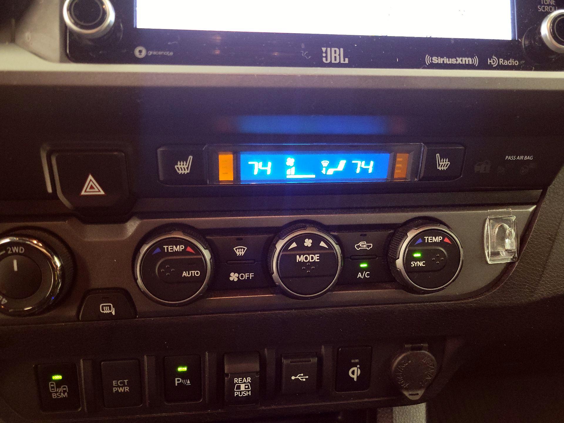 Thumbnail: 2020 Toyota Tacoma - 17