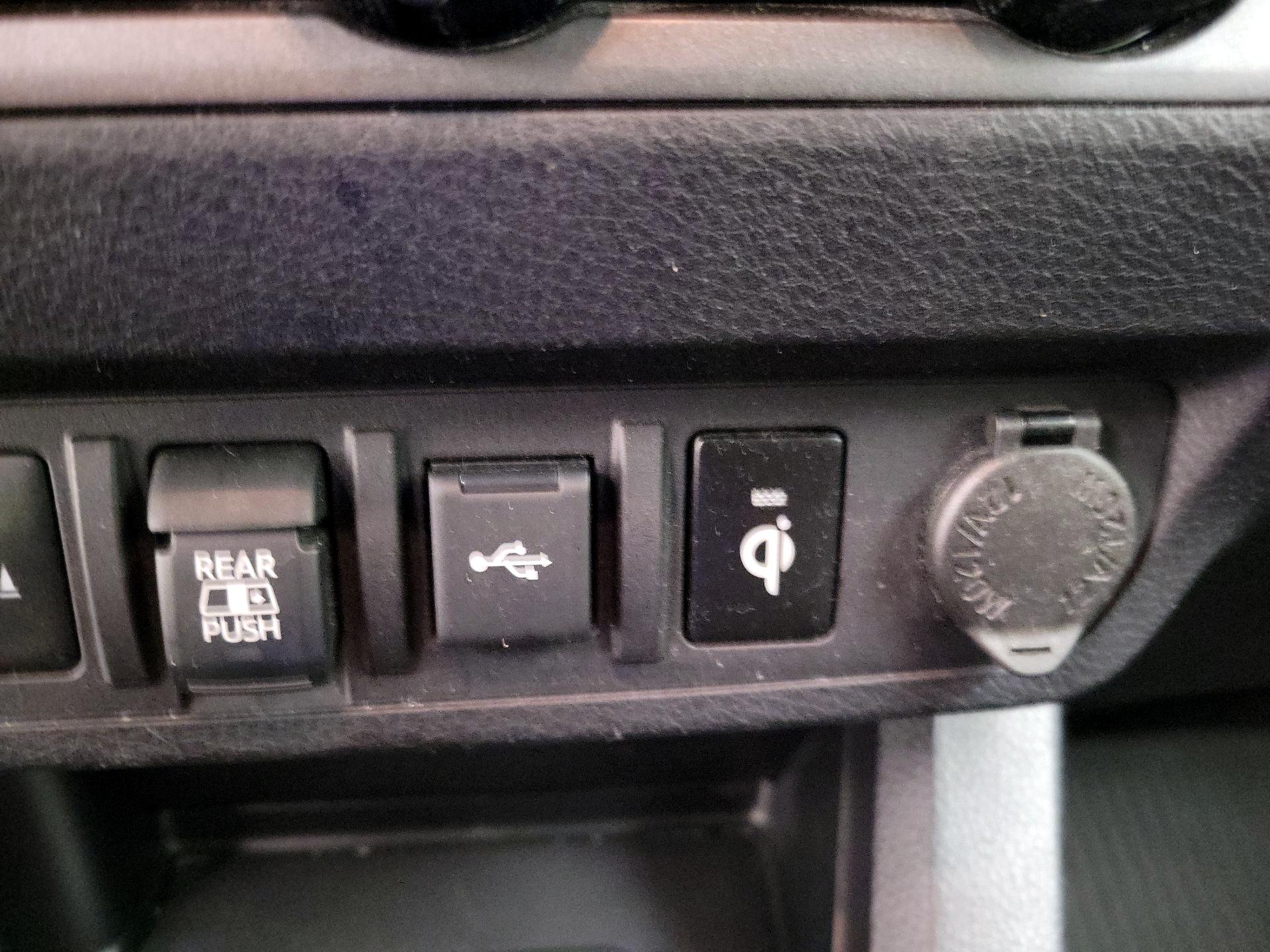 Thumbnail: 2020 Toyota Tacoma - 19