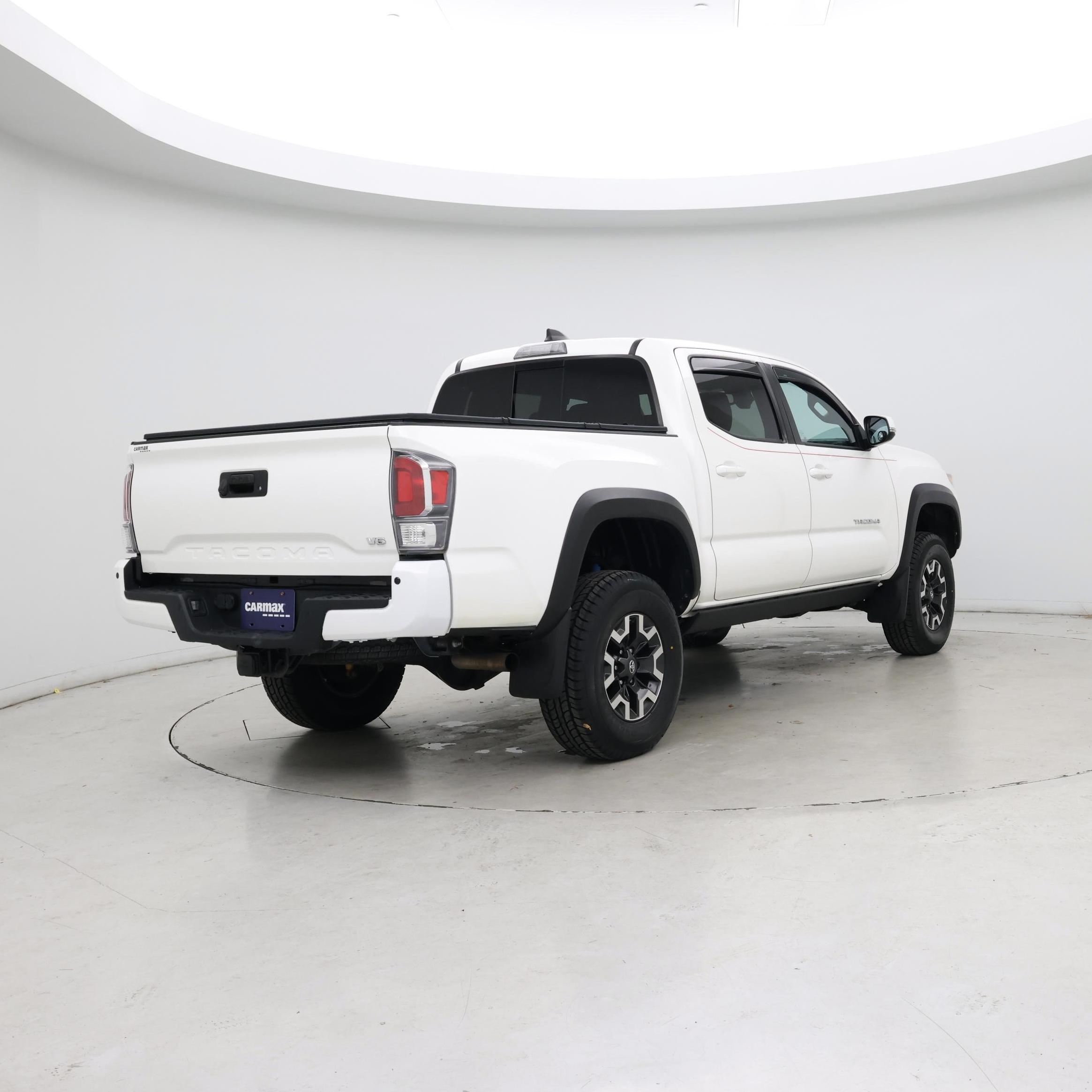 Thumbnail: 2020 Toyota Tacoma - 8