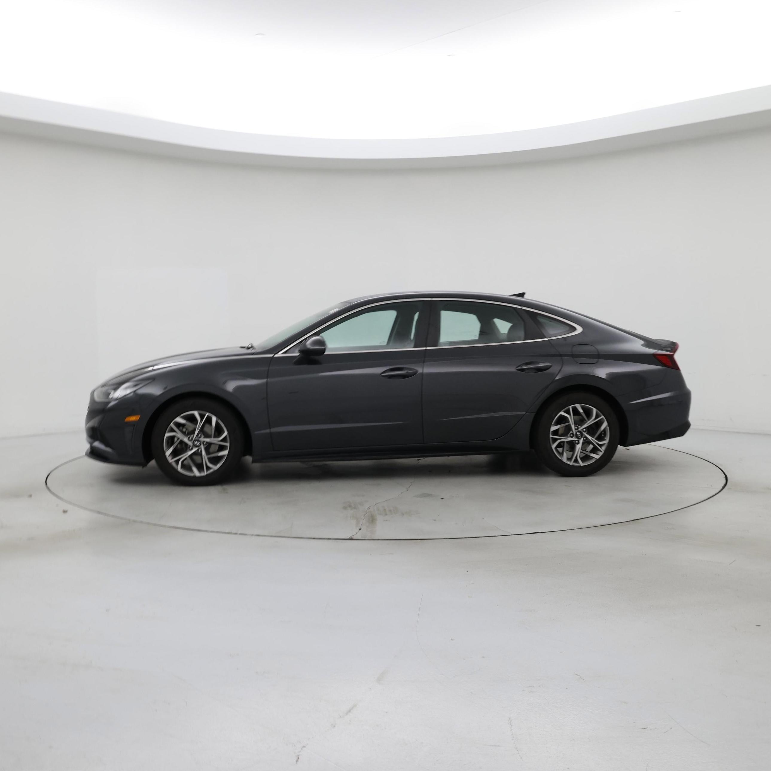 Thumbnail: 2021 Hyundai Sonata - 3