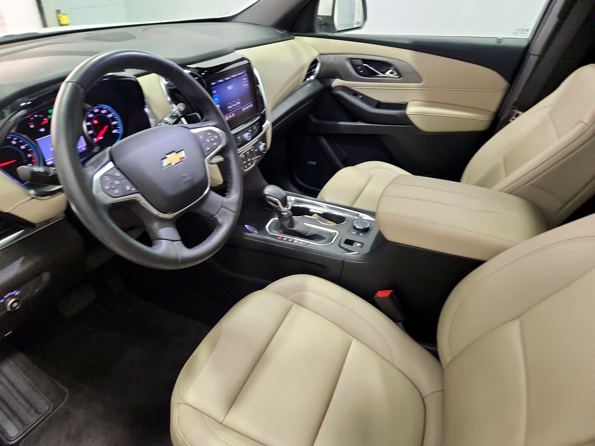 Thumbnail: 2023 Chevrolet Traverse - 11