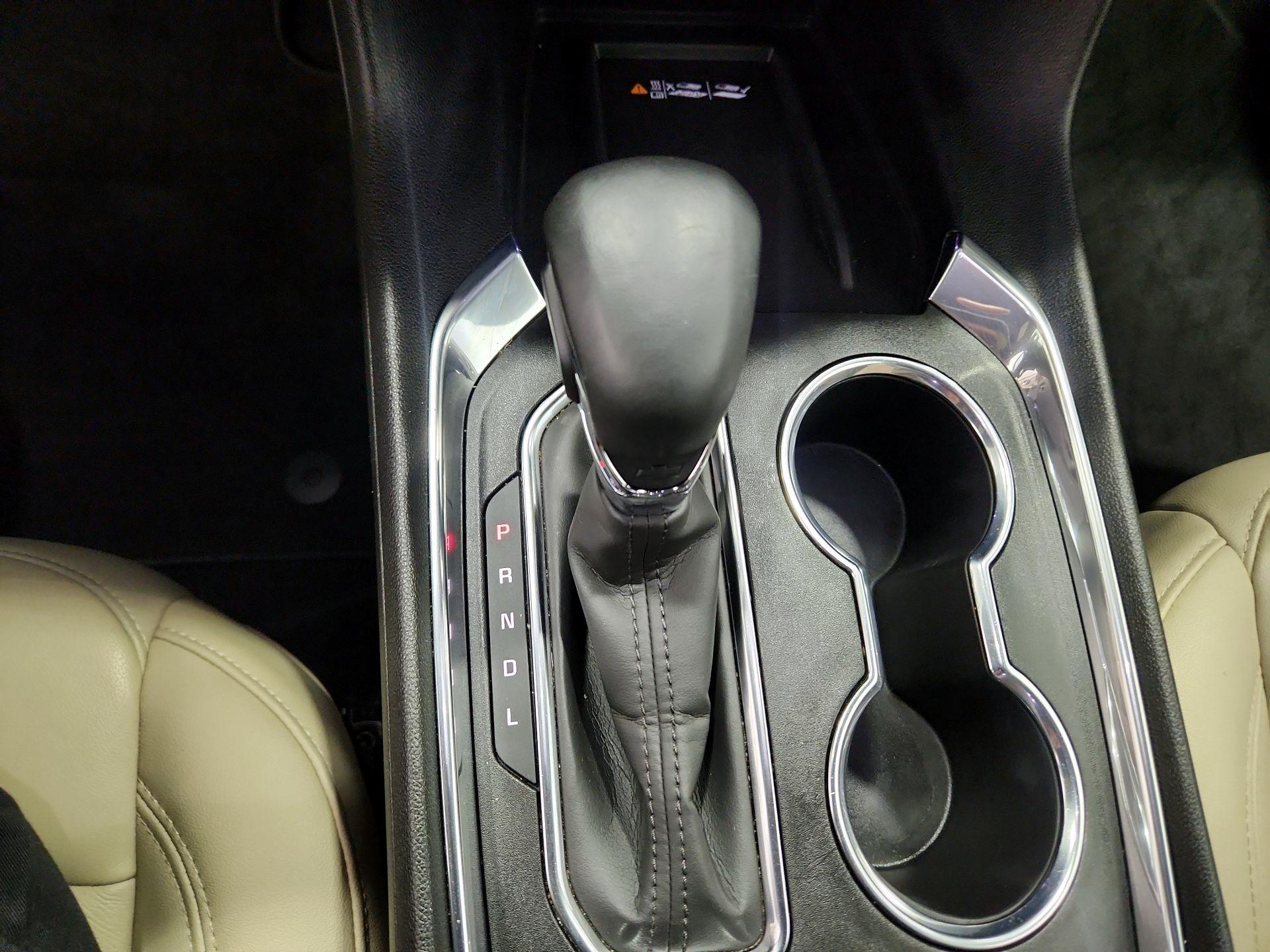 Thumbnail: 2023 Chevrolet Traverse - 17