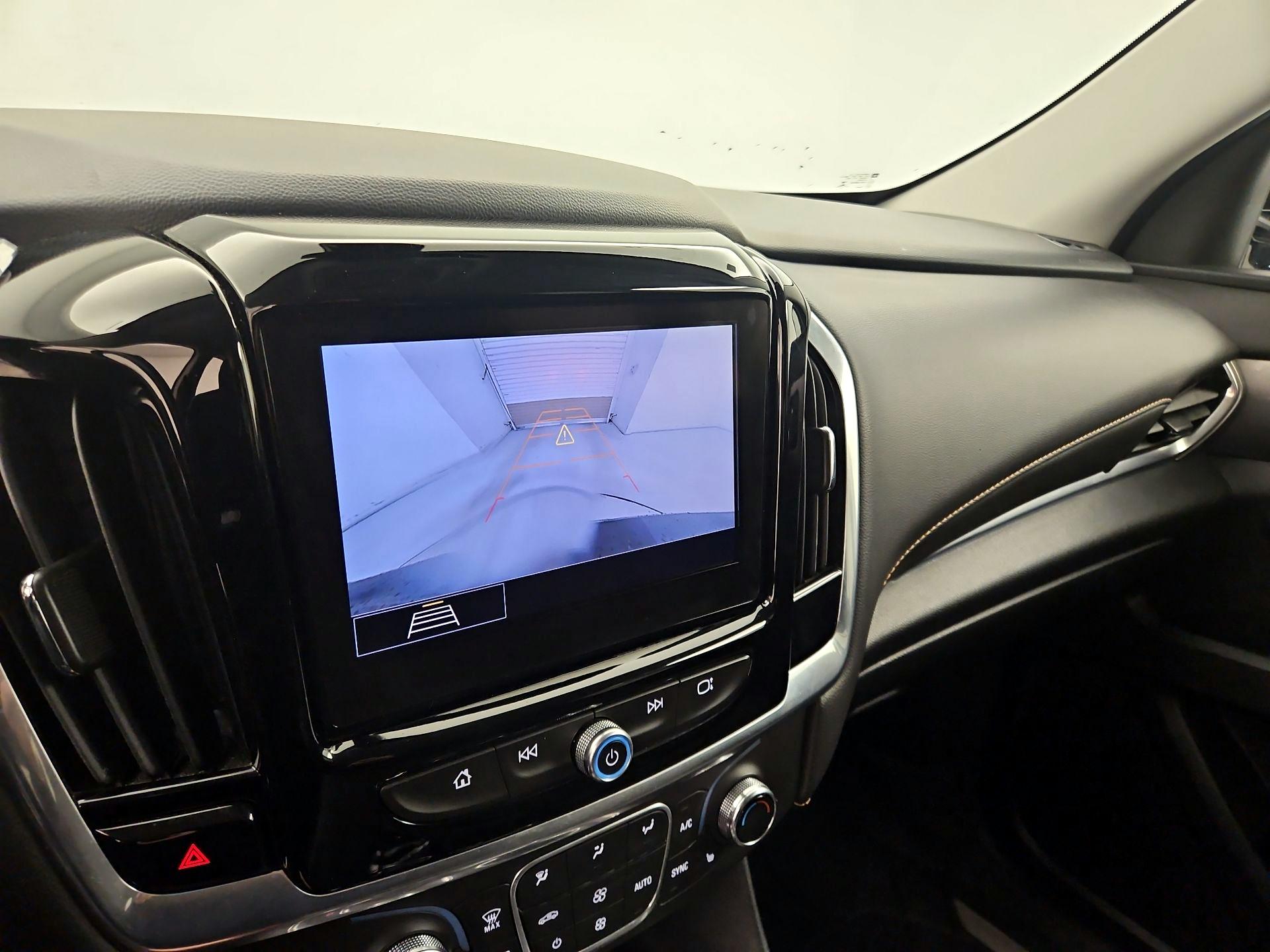 Thumbnail: 2020 Chevrolet Traverse - 14