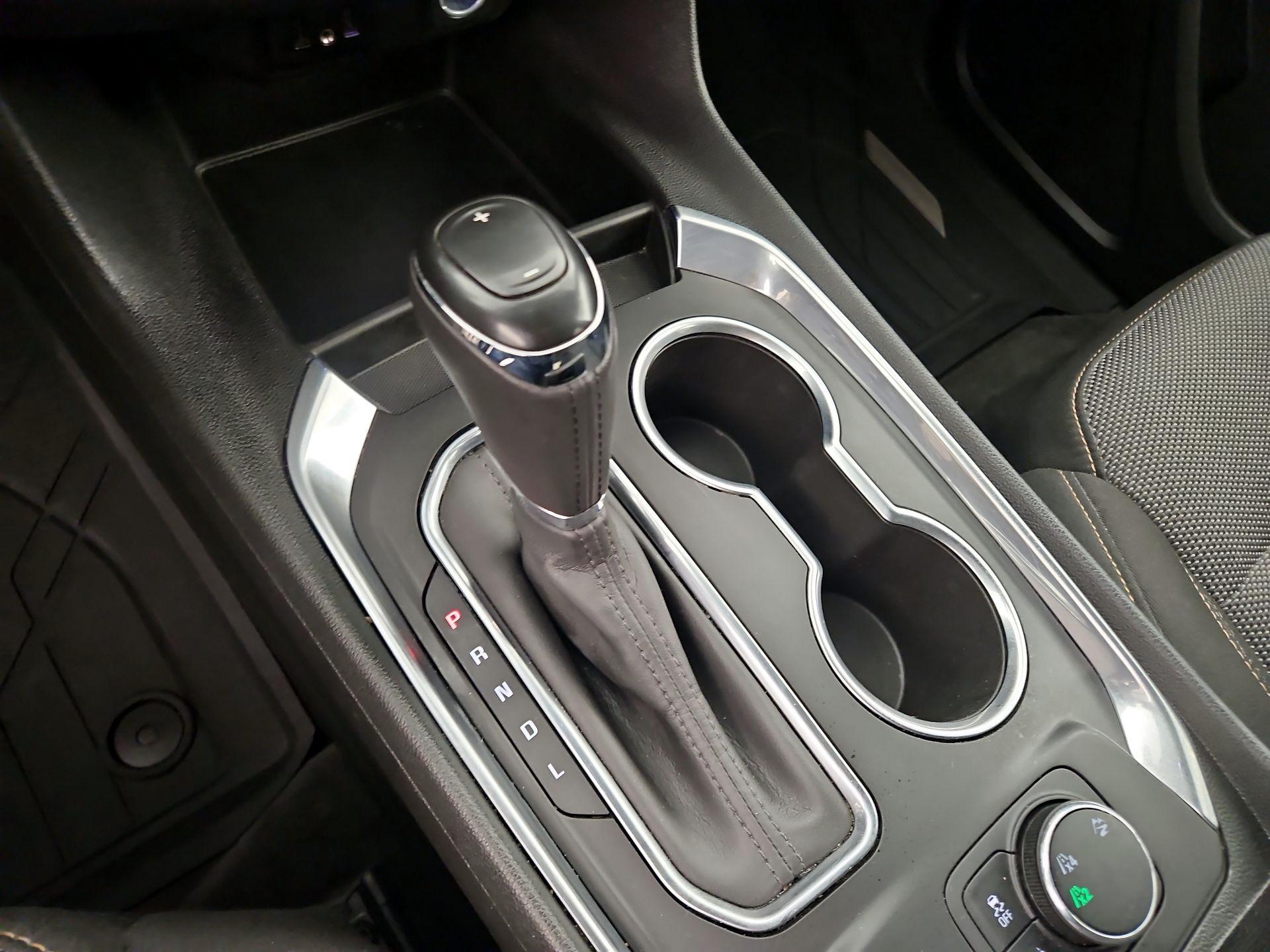 Thumbnail: 2020 Chevrolet Traverse - 17