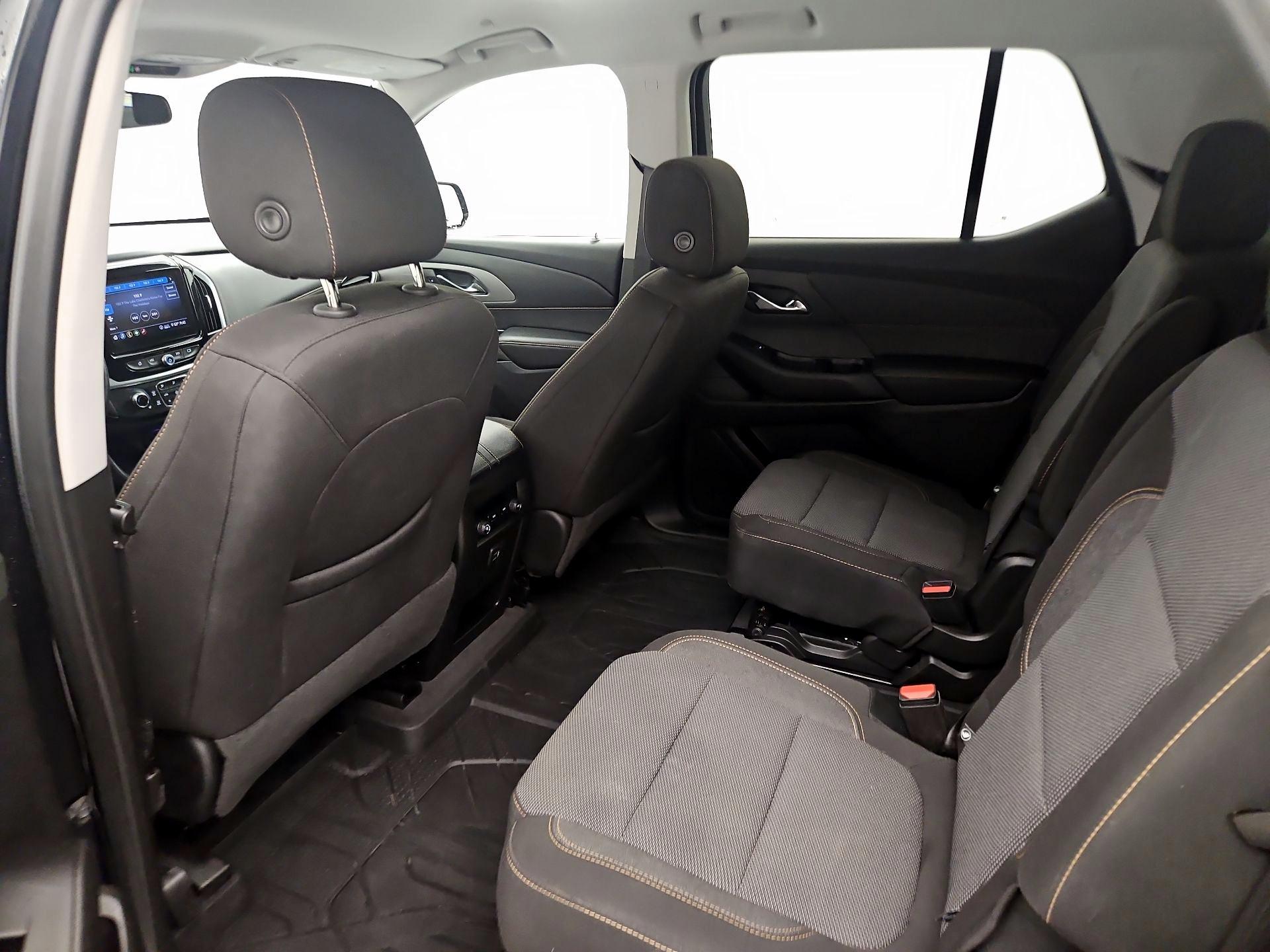 Thumbnail: 2020 Chevrolet Traverse - 19