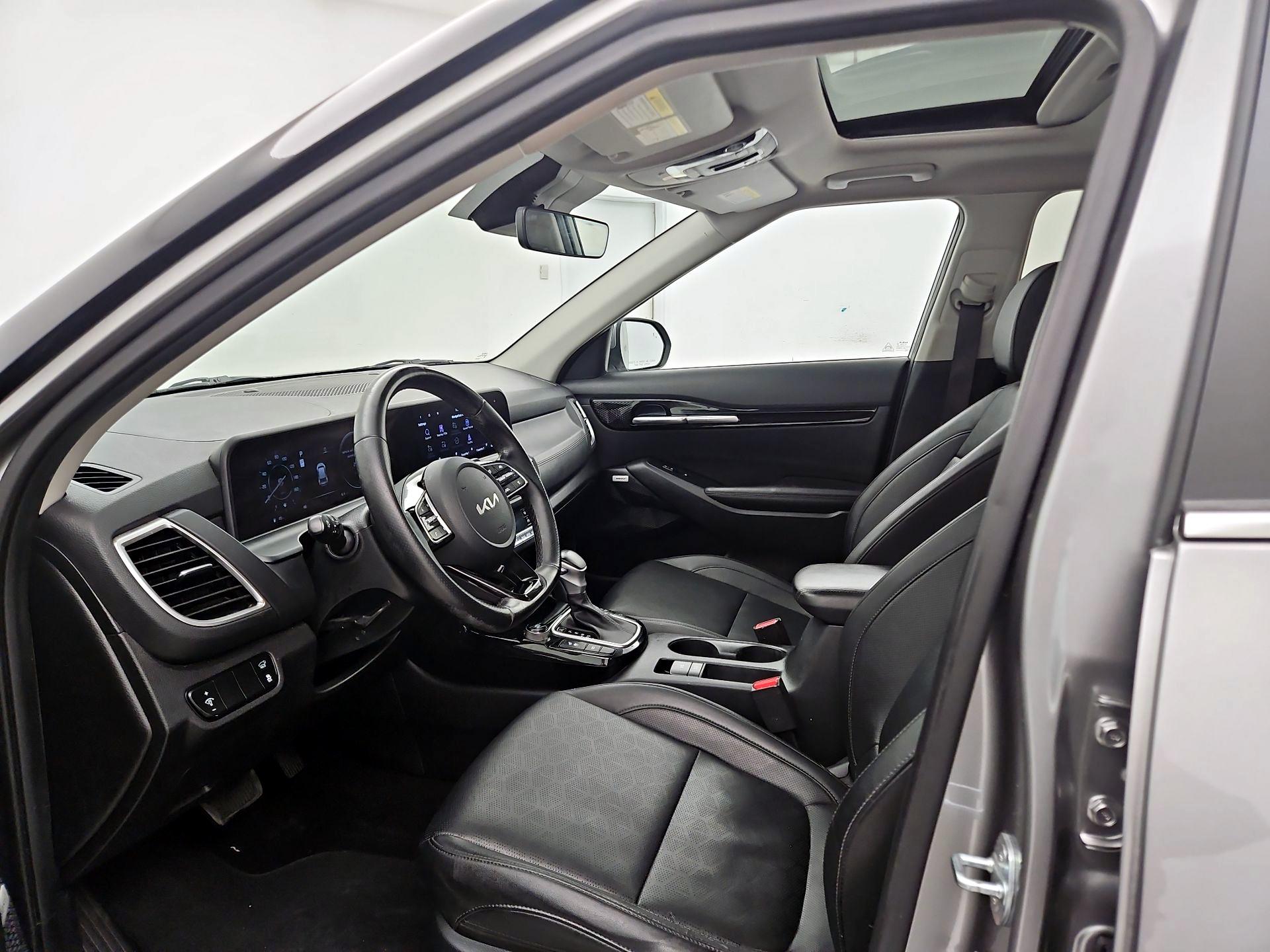 Thumbnail: 2024 Kia Seltos - 11