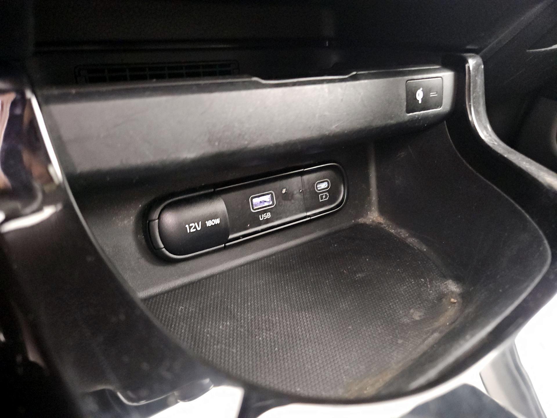 Thumbnail: 2024 Kia Seltos - 19