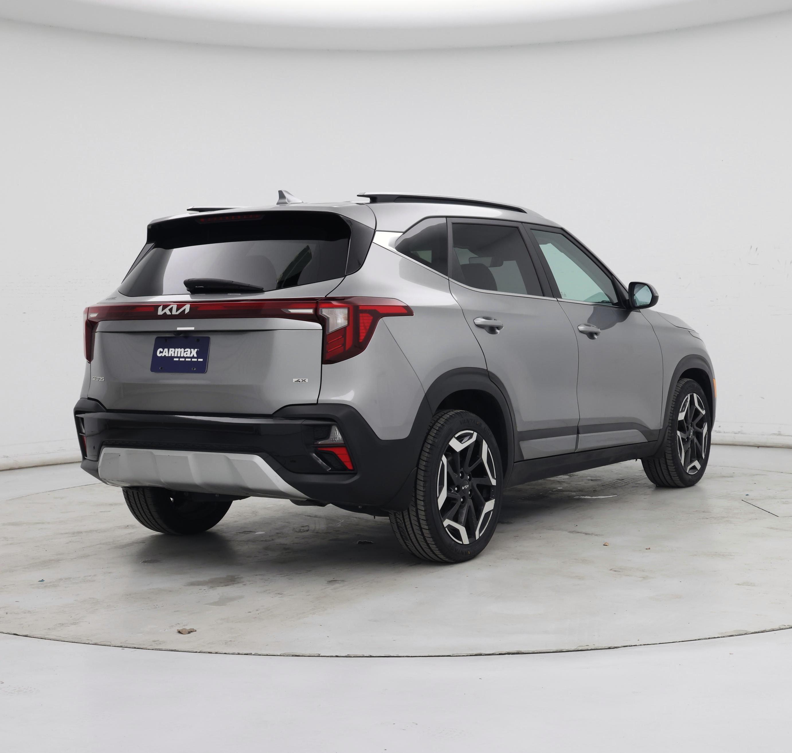 Thumbnail: 2024 Kia Seltos - 8