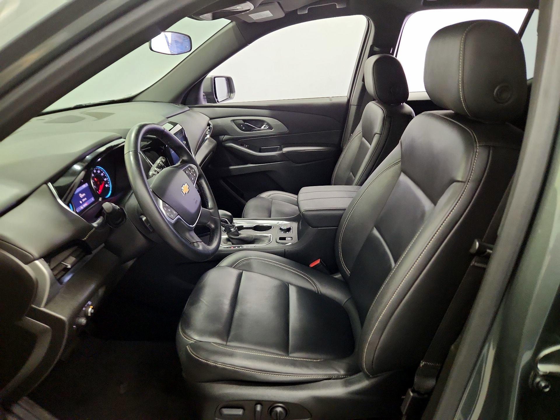 Thumbnail: 2023 Chevrolet Traverse - 11