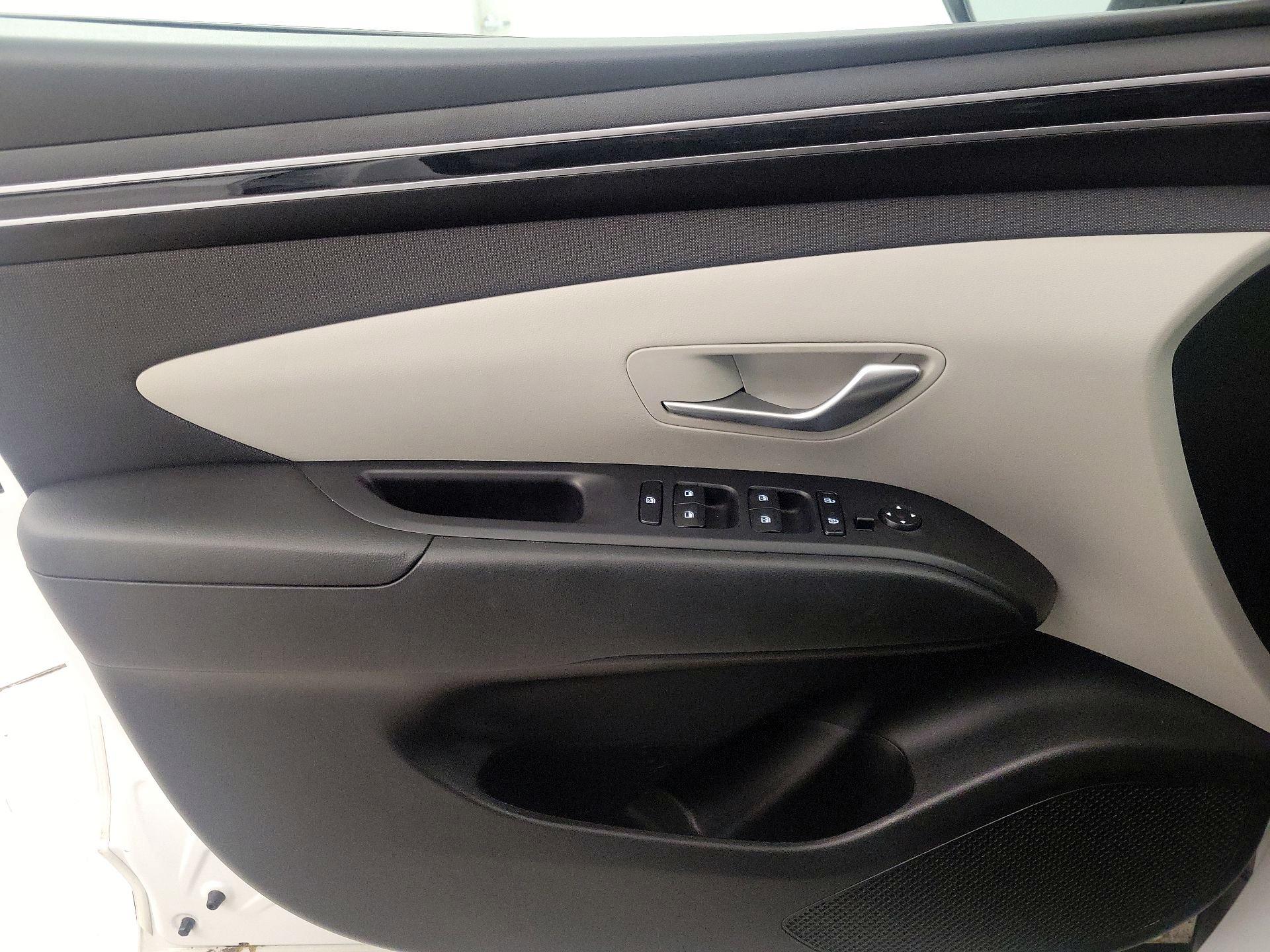 Thumbnail: 2023 Hyundai Tucson - 12