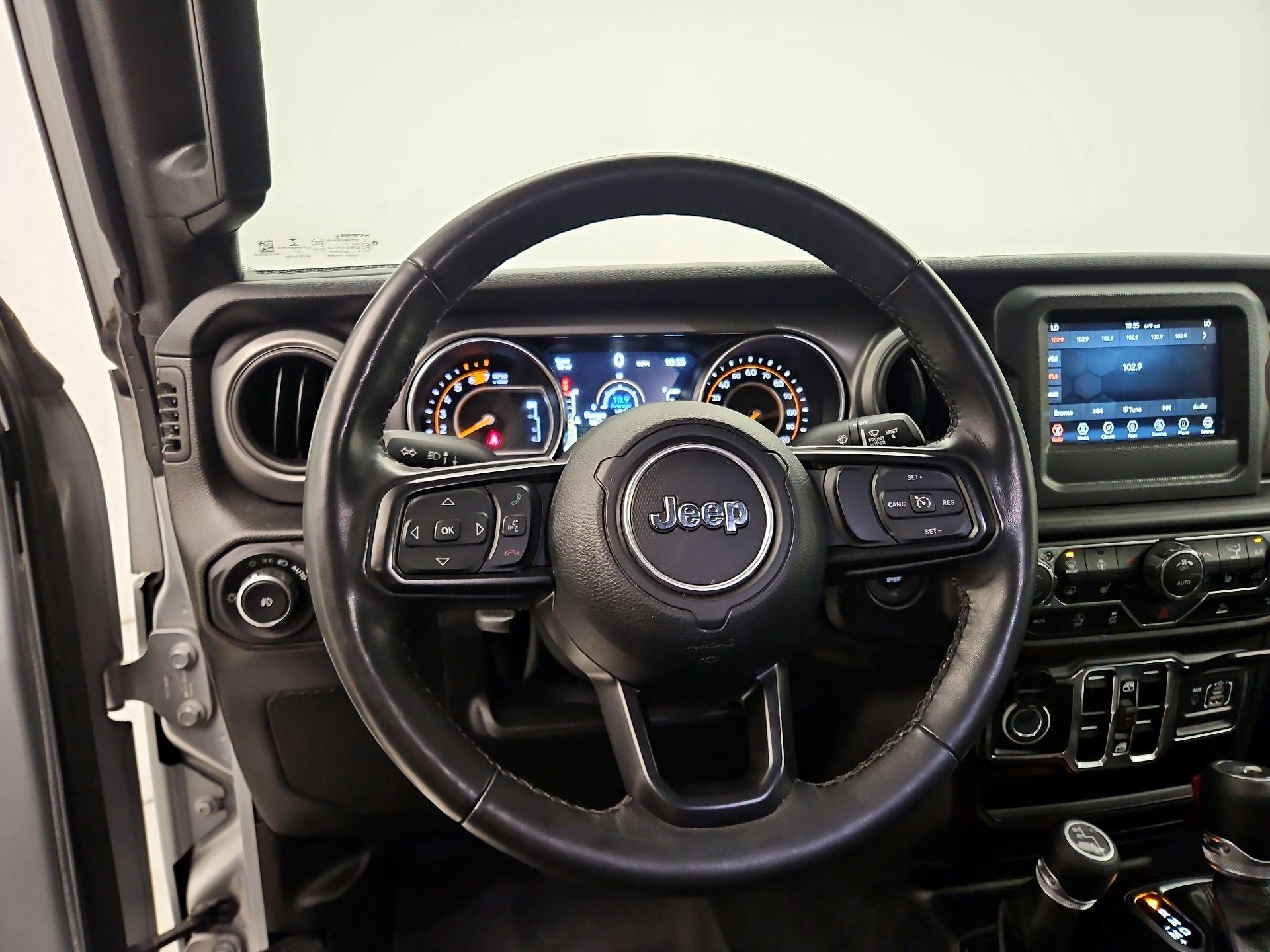 Thumbnail: 2022 Jeep Wrangler - 10