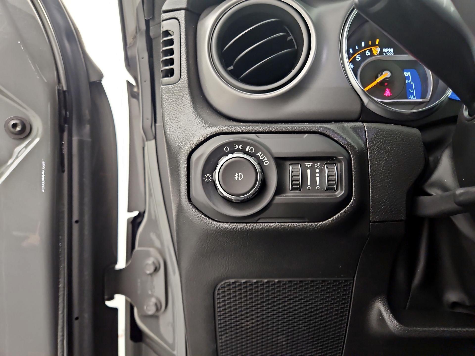 Thumbnail: 2022 Jeep Wrangler - 13