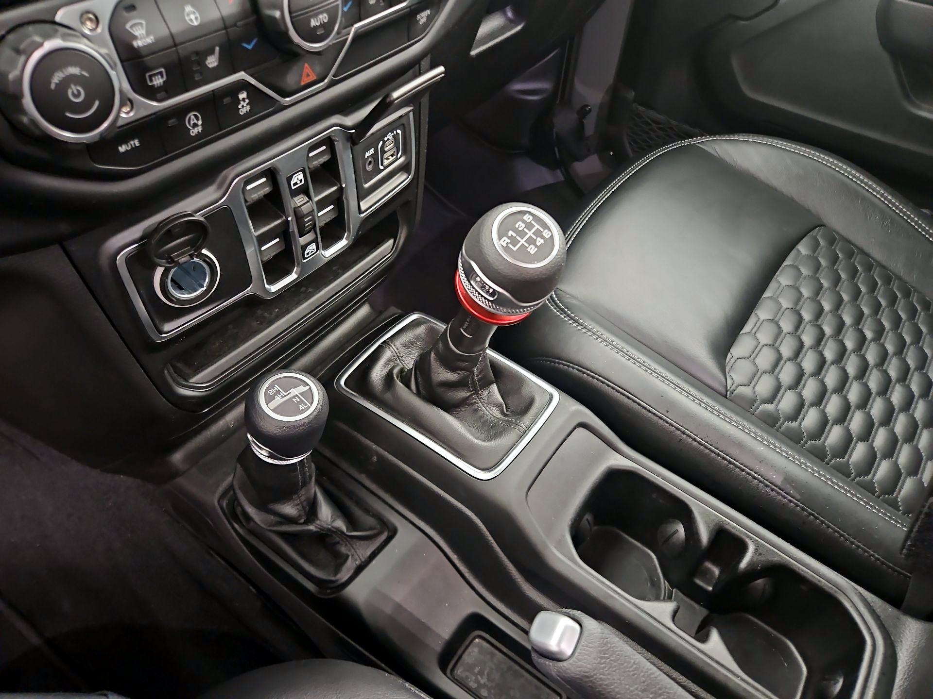 Thumbnail: 2022 Jeep Wrangler - 17