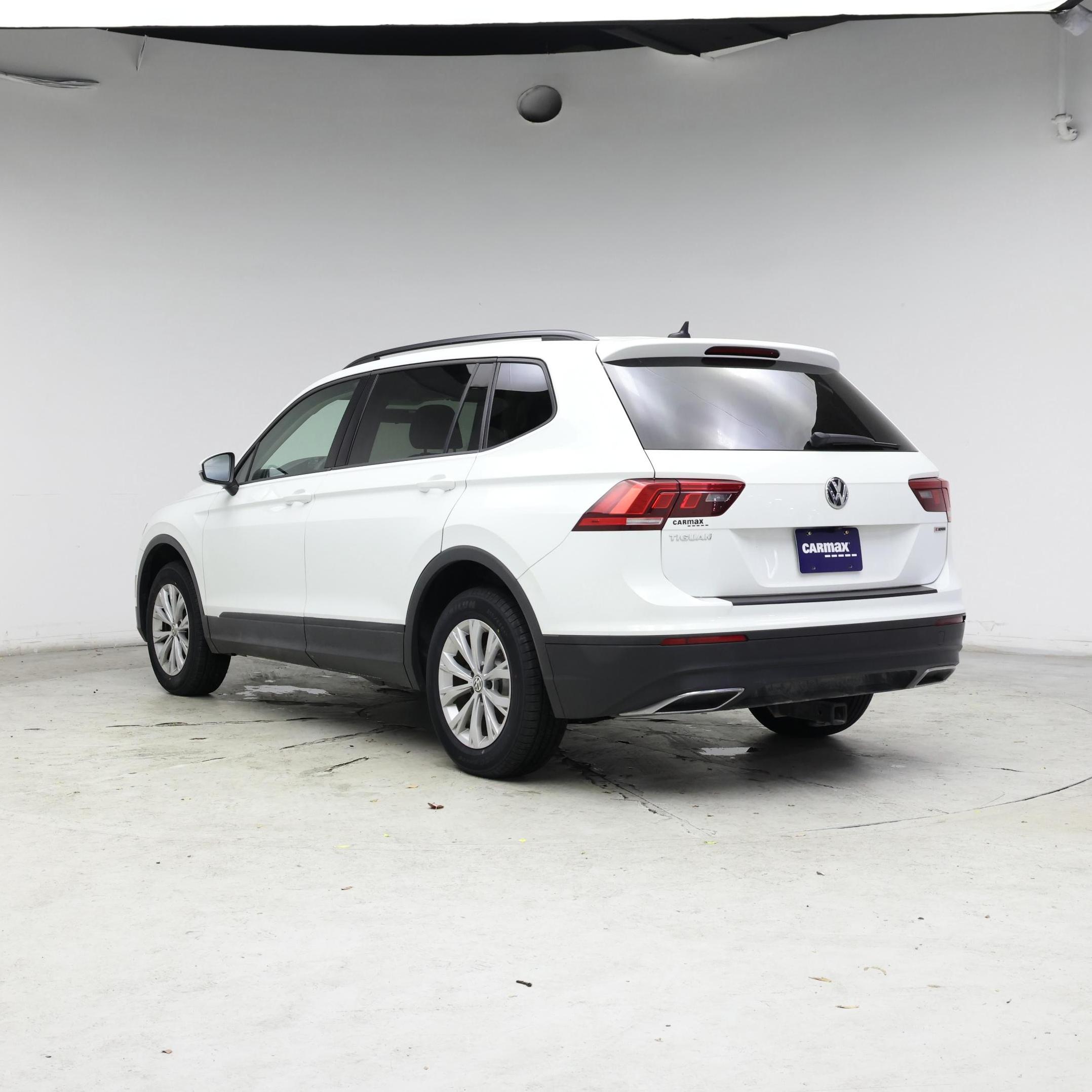 Thumbnail: 2020 Volkswagen Tiguan - 2