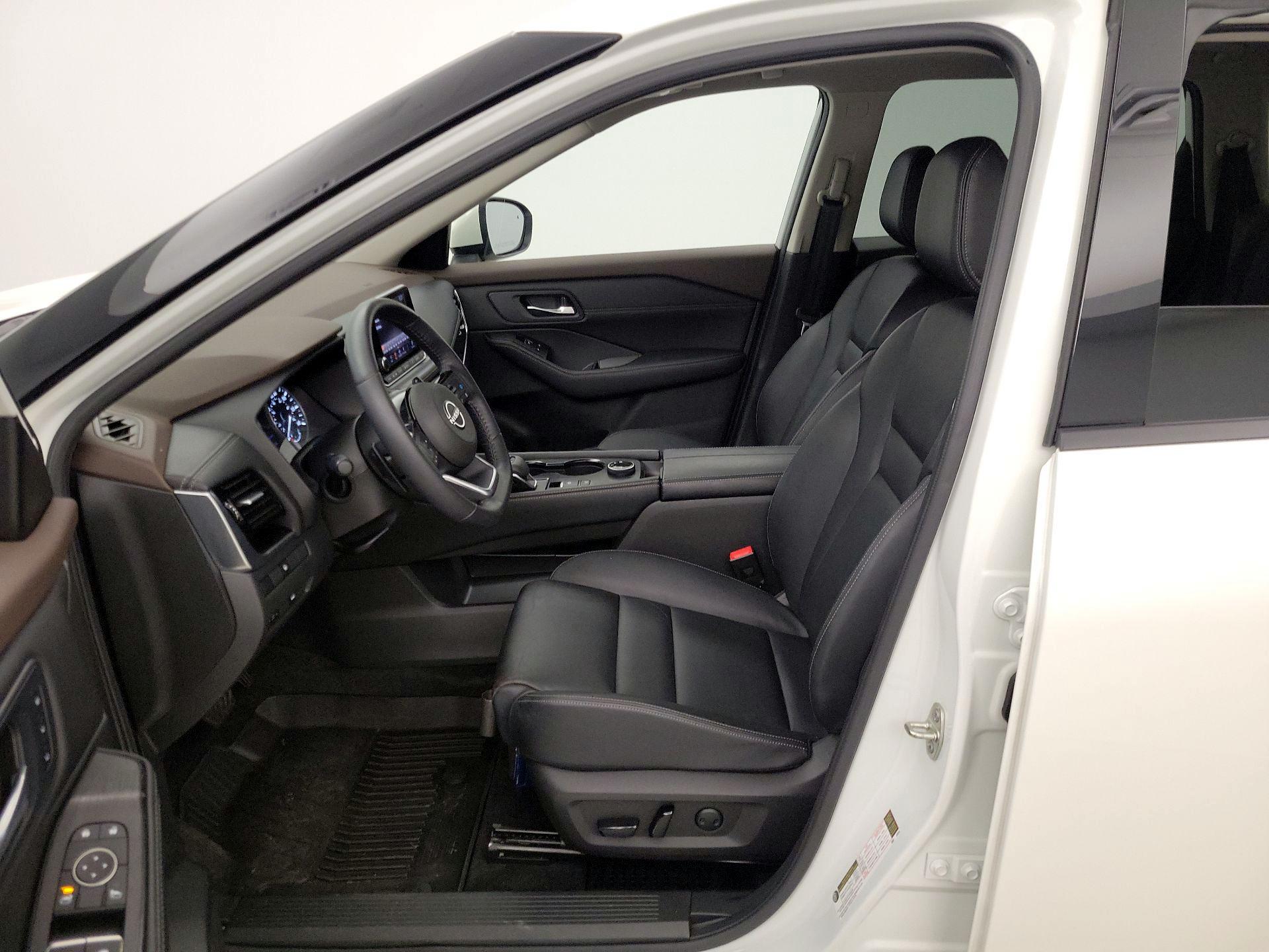 Thumbnail: 2023 Nissan Rogue - 11