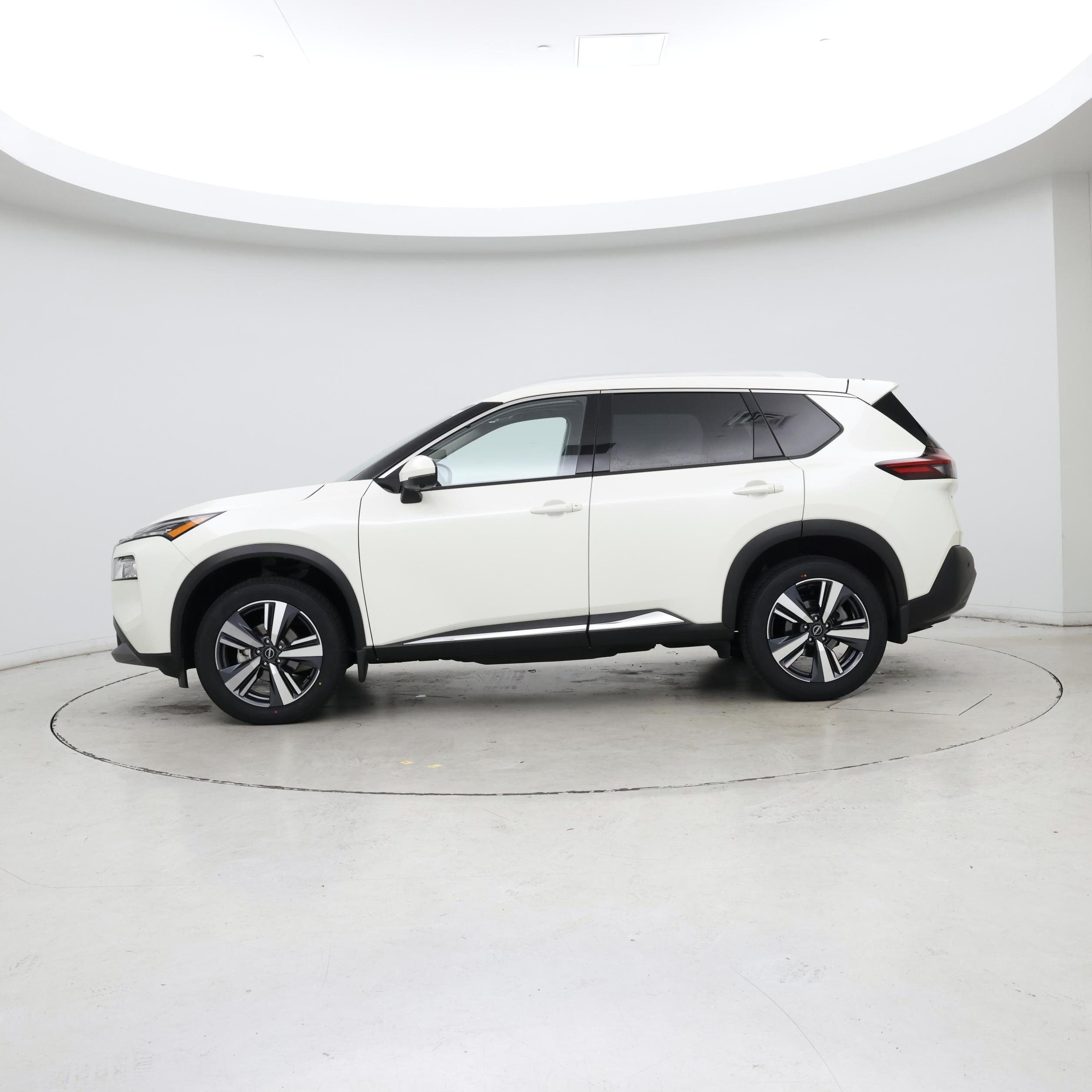 Thumbnail: 2023 Nissan Rogue - 3